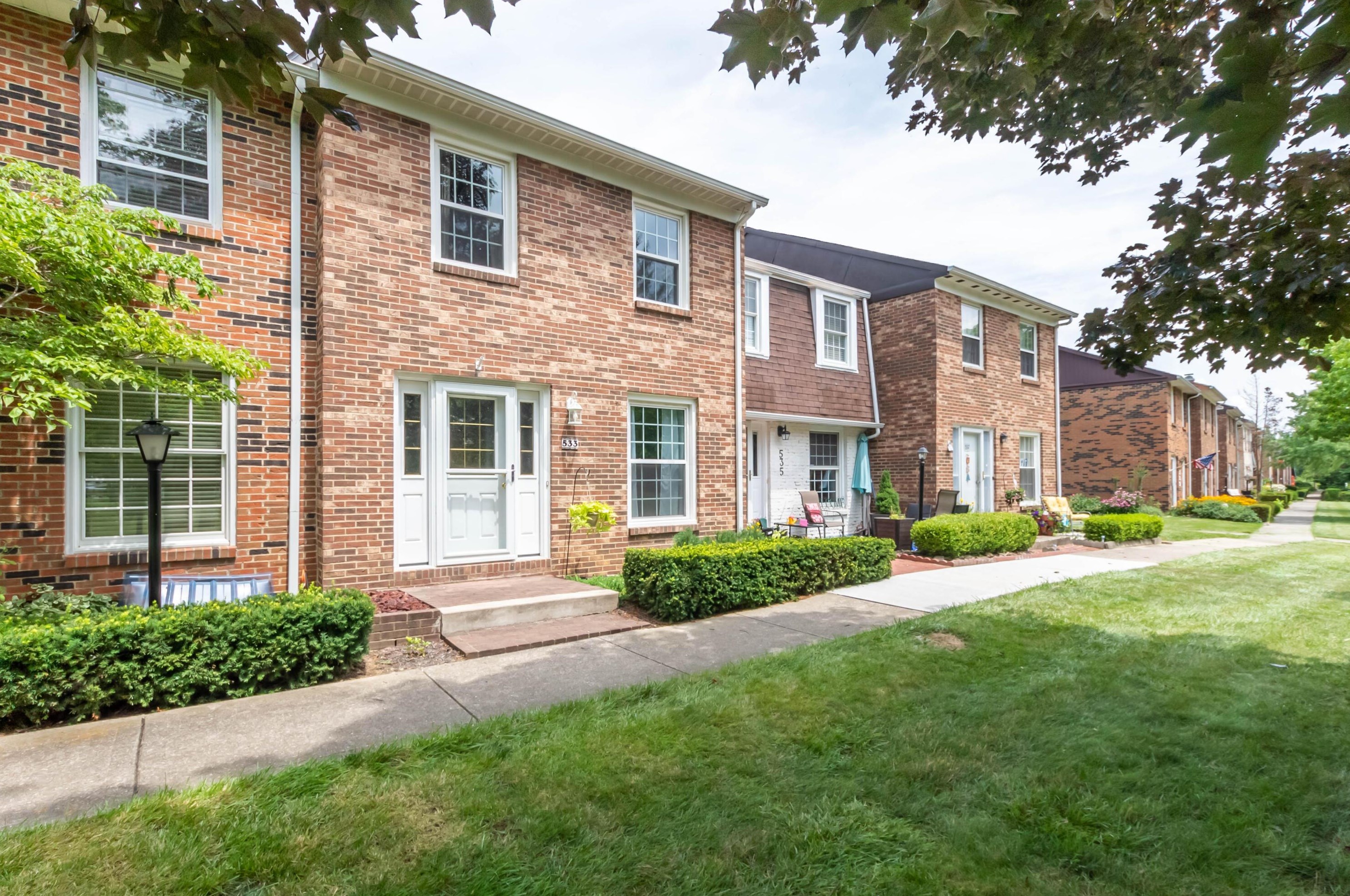 533 Clairbrook Ave, Columbus, OH 43228-2548