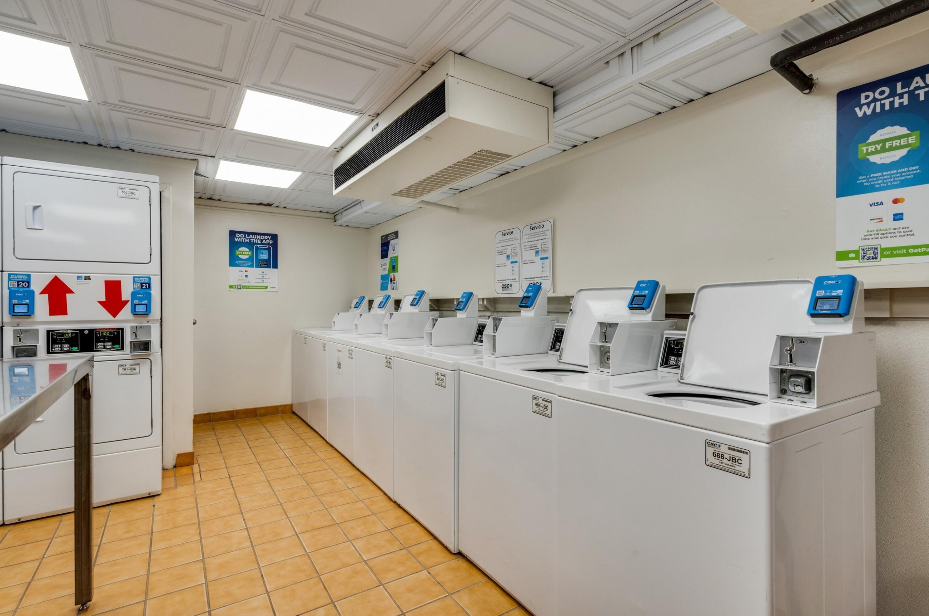 1000 Urlin Ave, Columbus OH  43212-3300 exterior