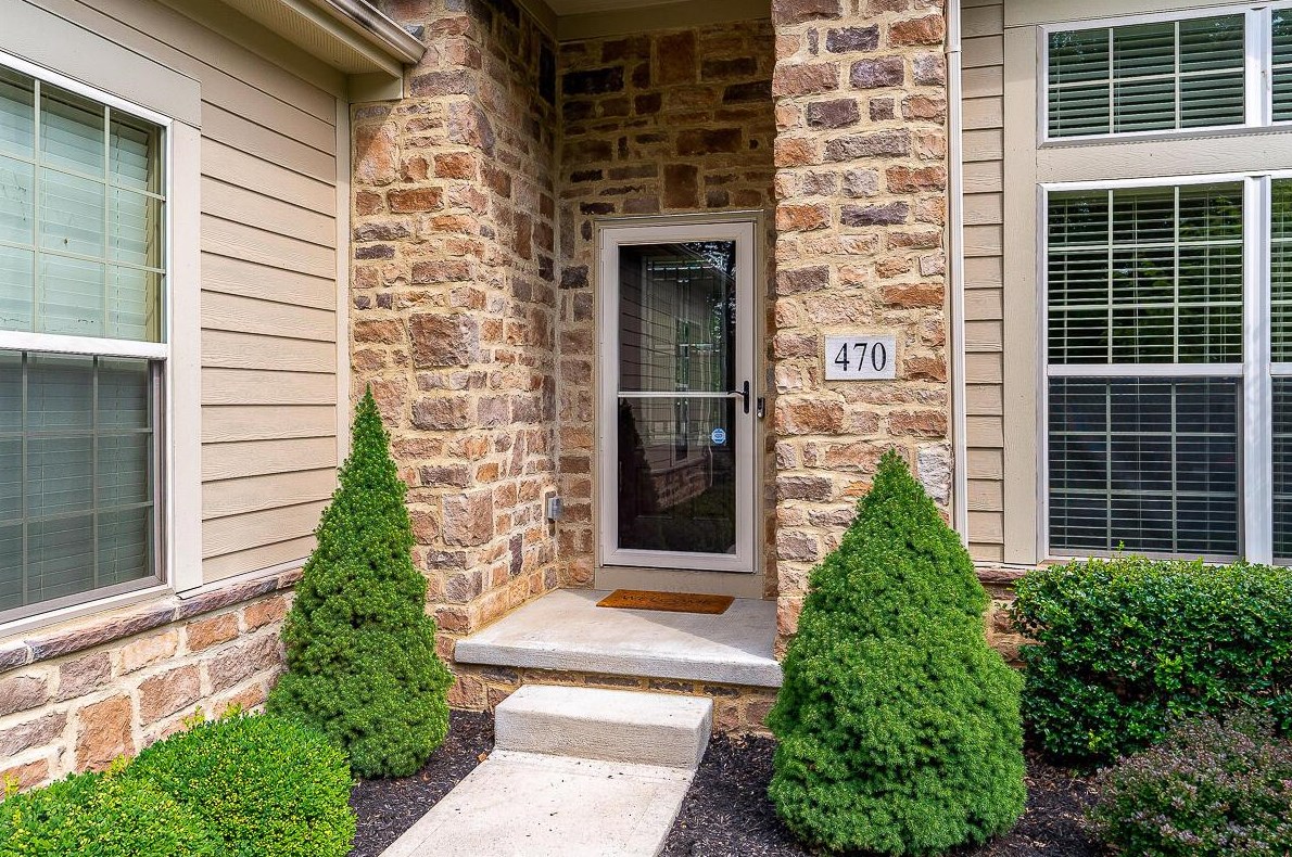 470 Slate Crossing Dr, Delaware, OH 43015-7182