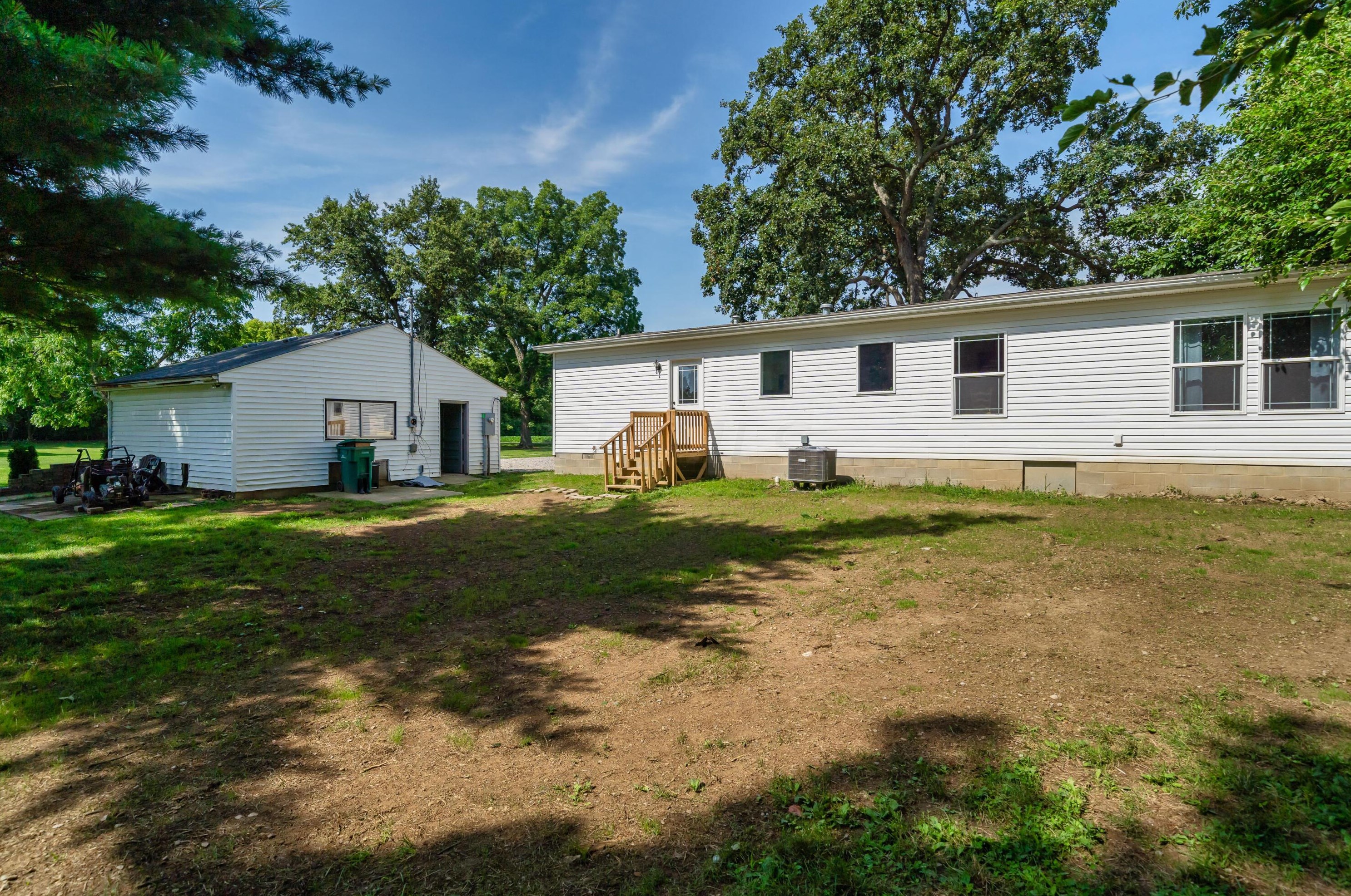 24270 Sisk Rd, Circleville OH  43113-9687 exterior