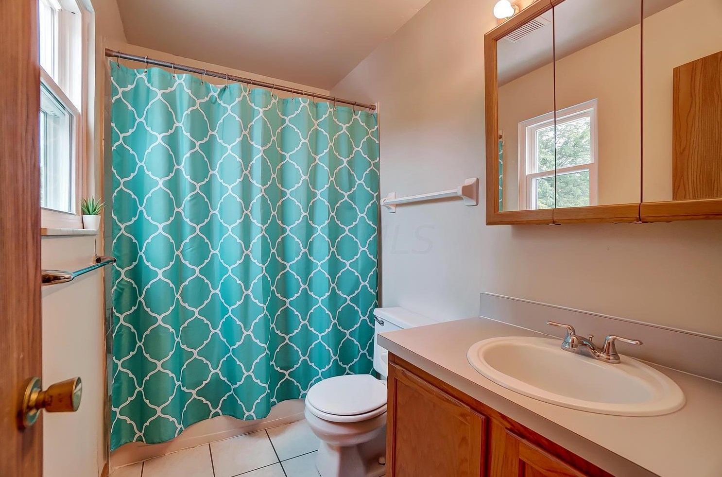 4538 Glenhaven Dr, Columbus OH 43231-5987 exterior