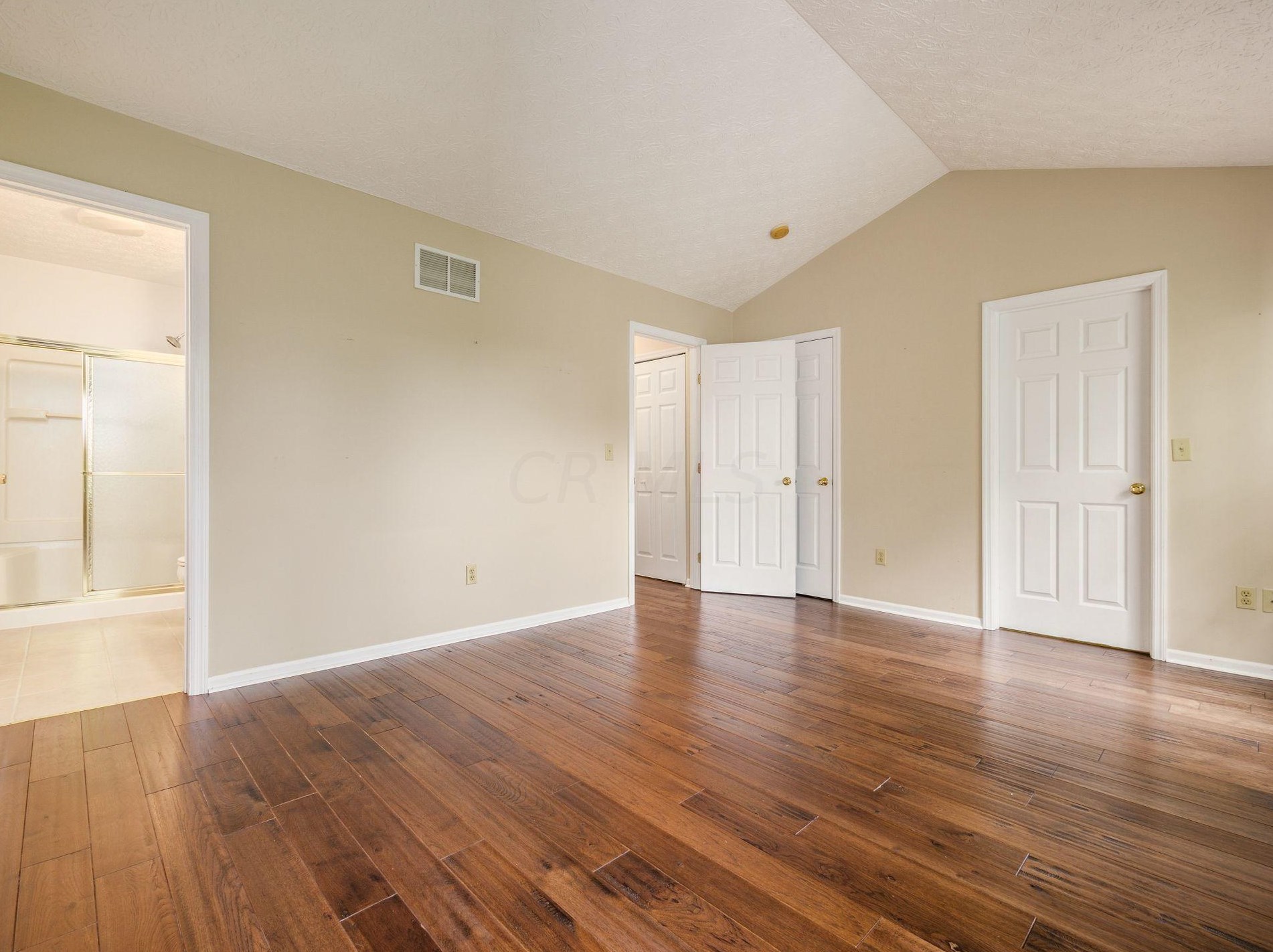 98 Olentangy Pt, Columbus OH 43202-1905 exterior