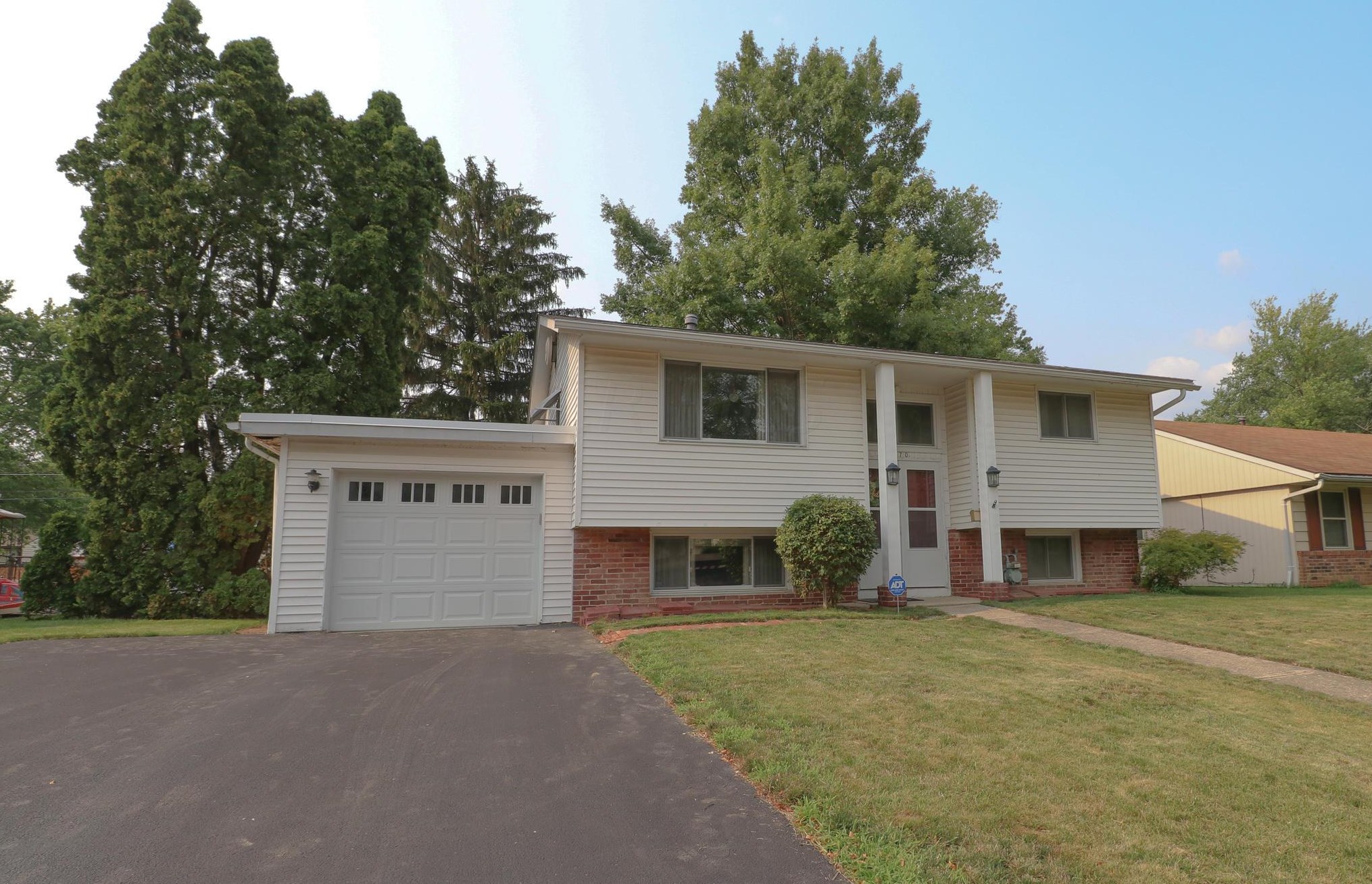4470 Moraine Ave, Hilliard, OH 43026-1820