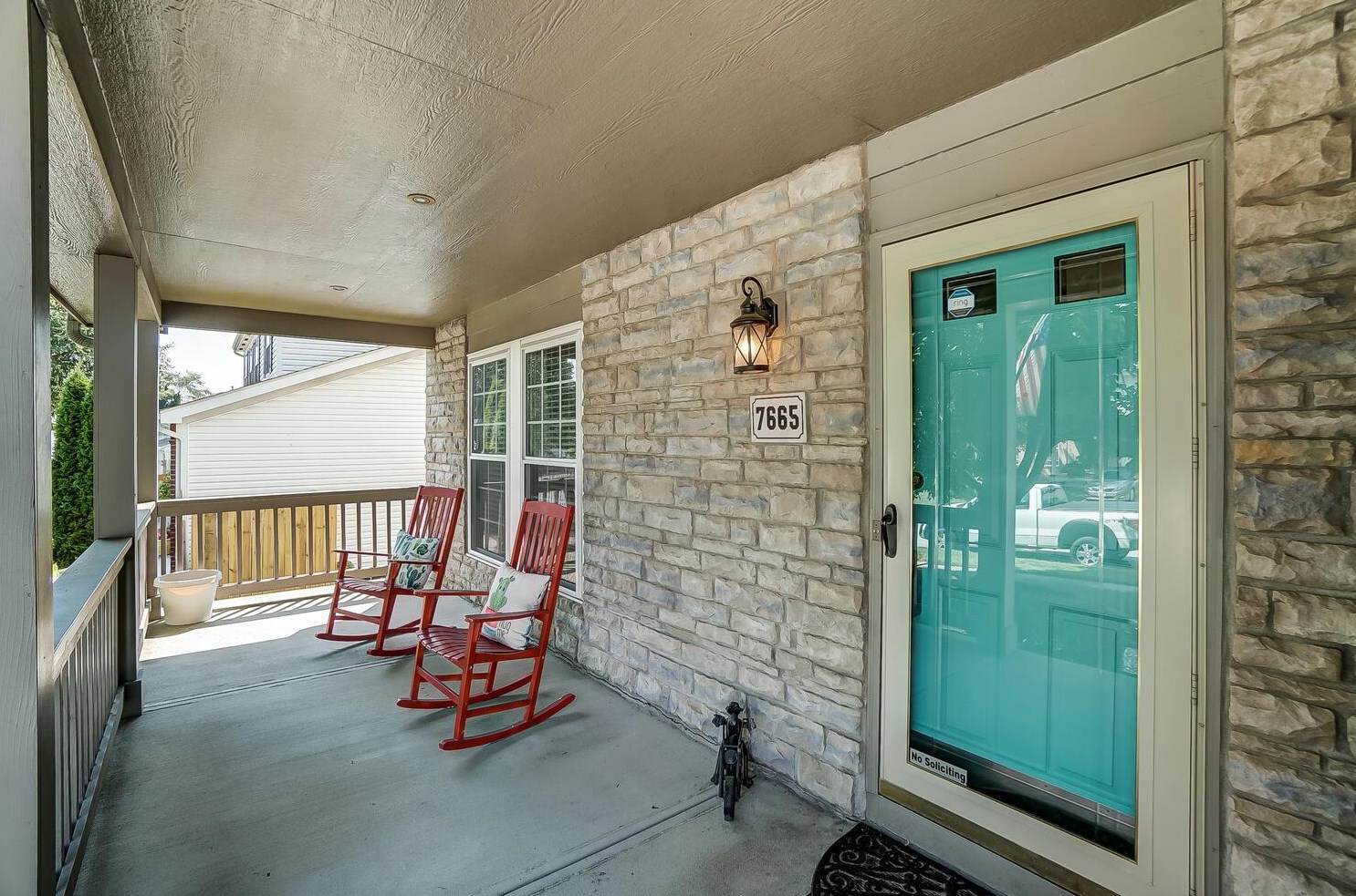 7665 Howell Park Dr, Pickerington, OH 43147