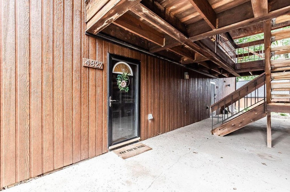 4827 Smoketalk Ln, Westerville, OH 43081-7835