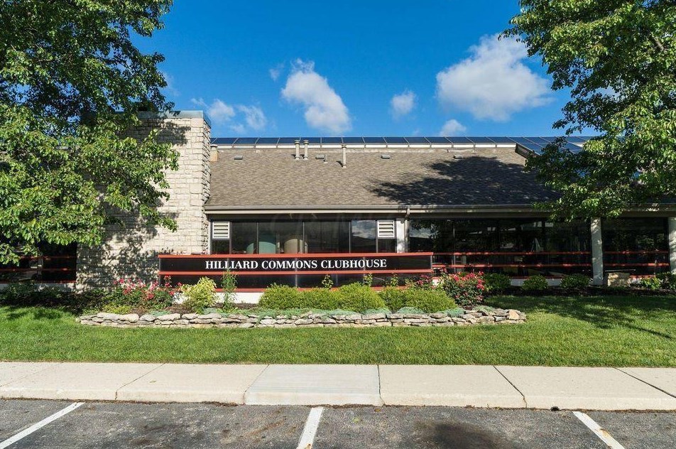 1796 Hobbes Dr, Hilliard OH 43026-8380 exterior