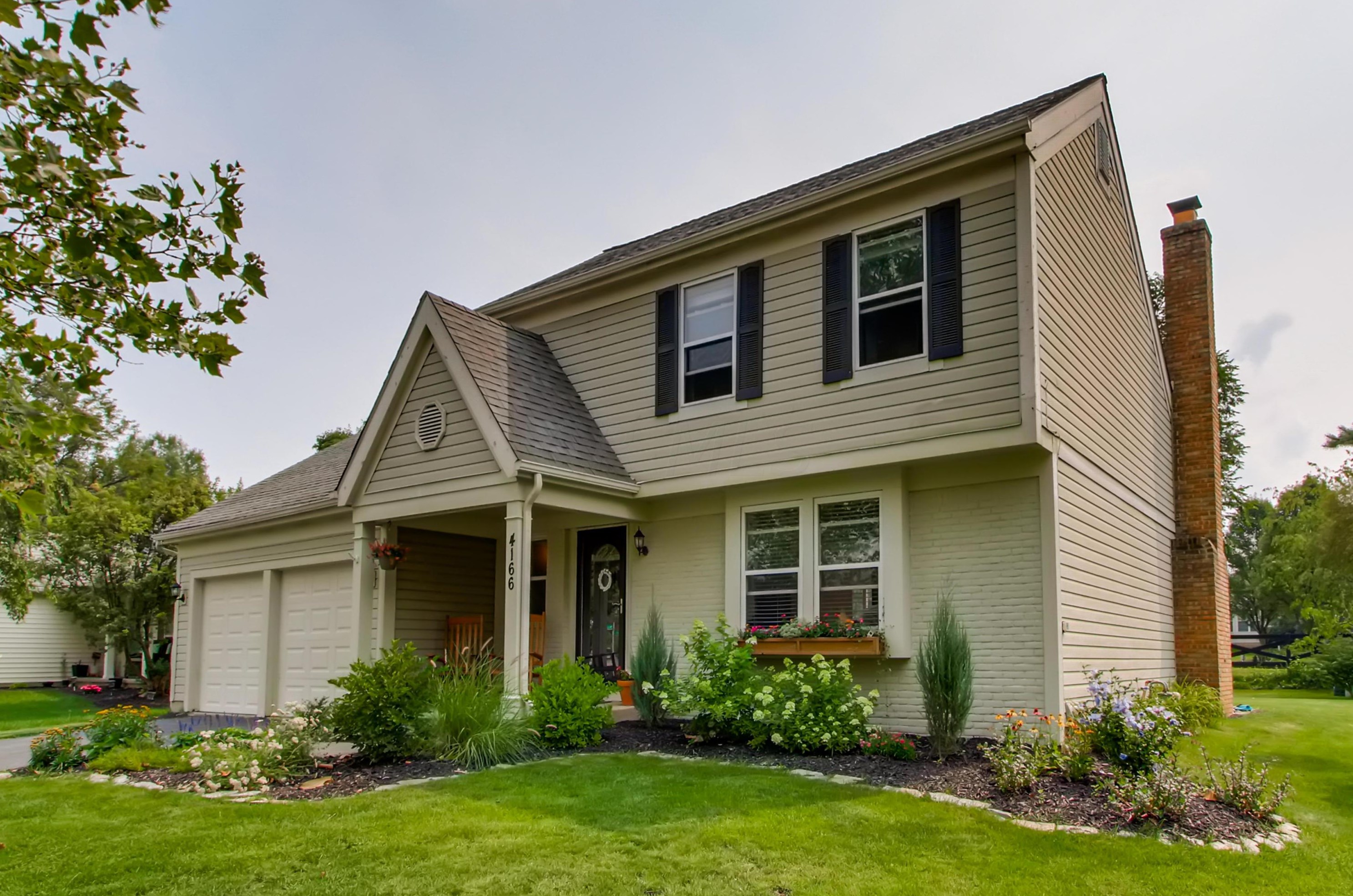 4166 Woodville Dr, Columbus, OH 43230-4509