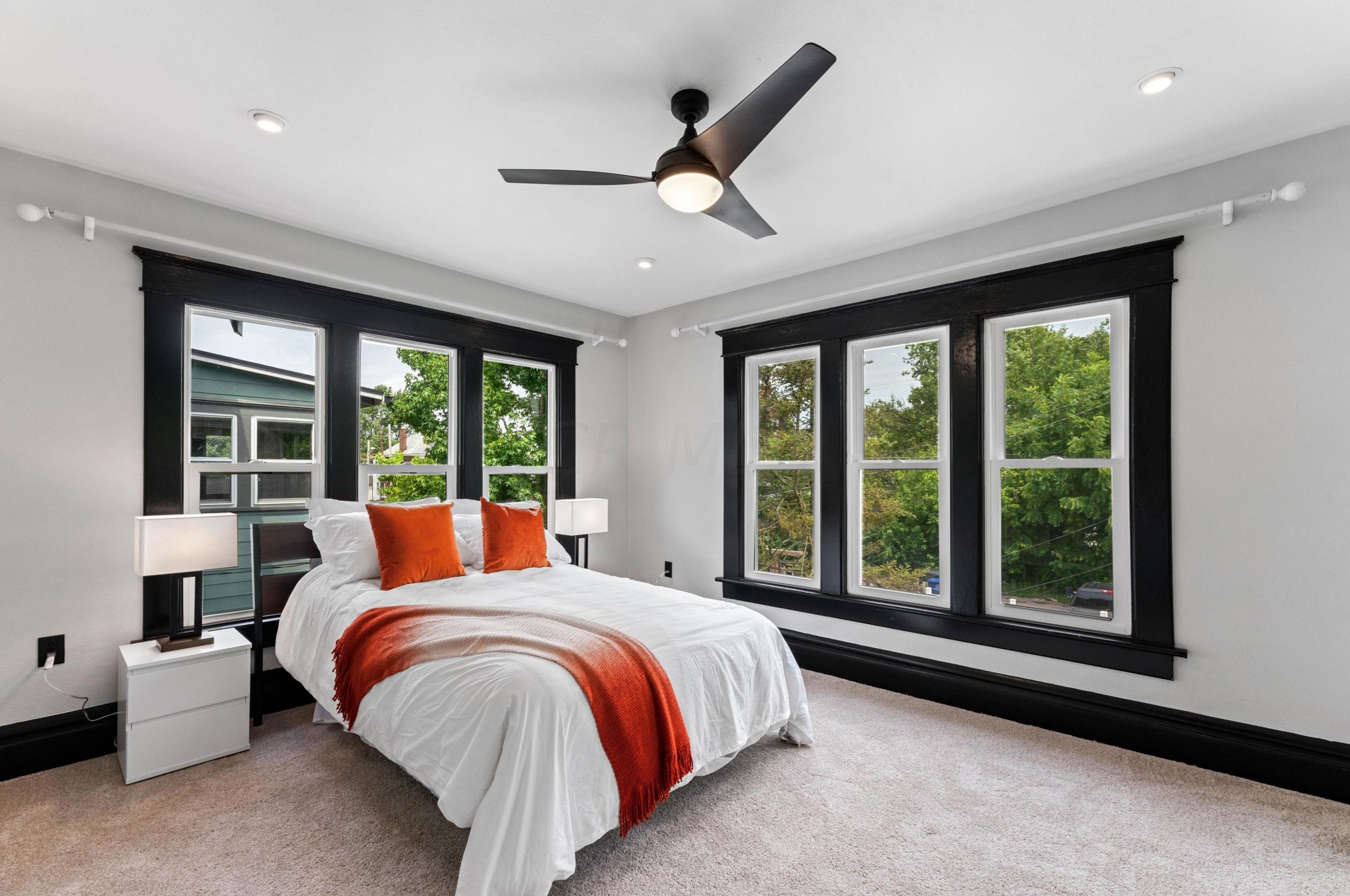 1154 Whittier St, Columbus OH  43206-3269 exterior