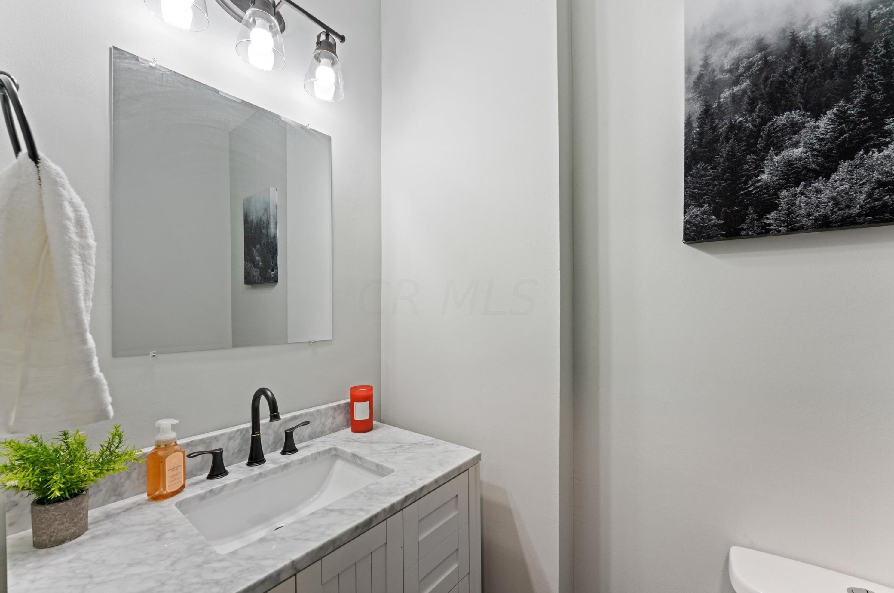 1154 Whittier St, Columbus OH  43206-3269 exterior