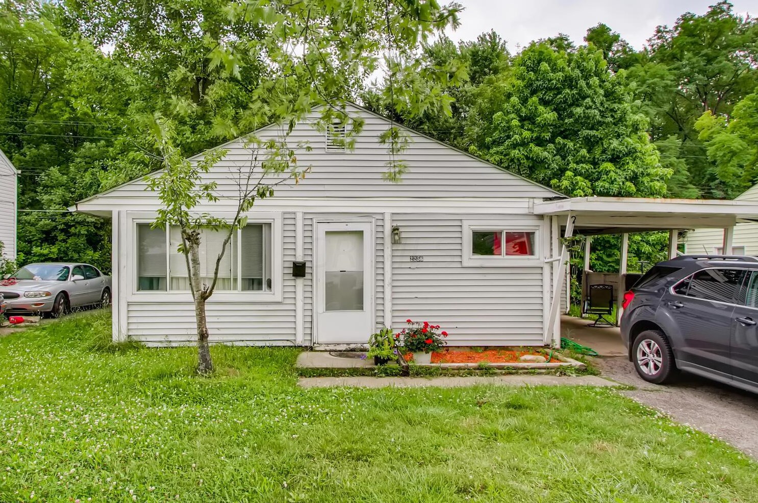 2256 Dawnlight Ave, Columbus, OH 43211-1930