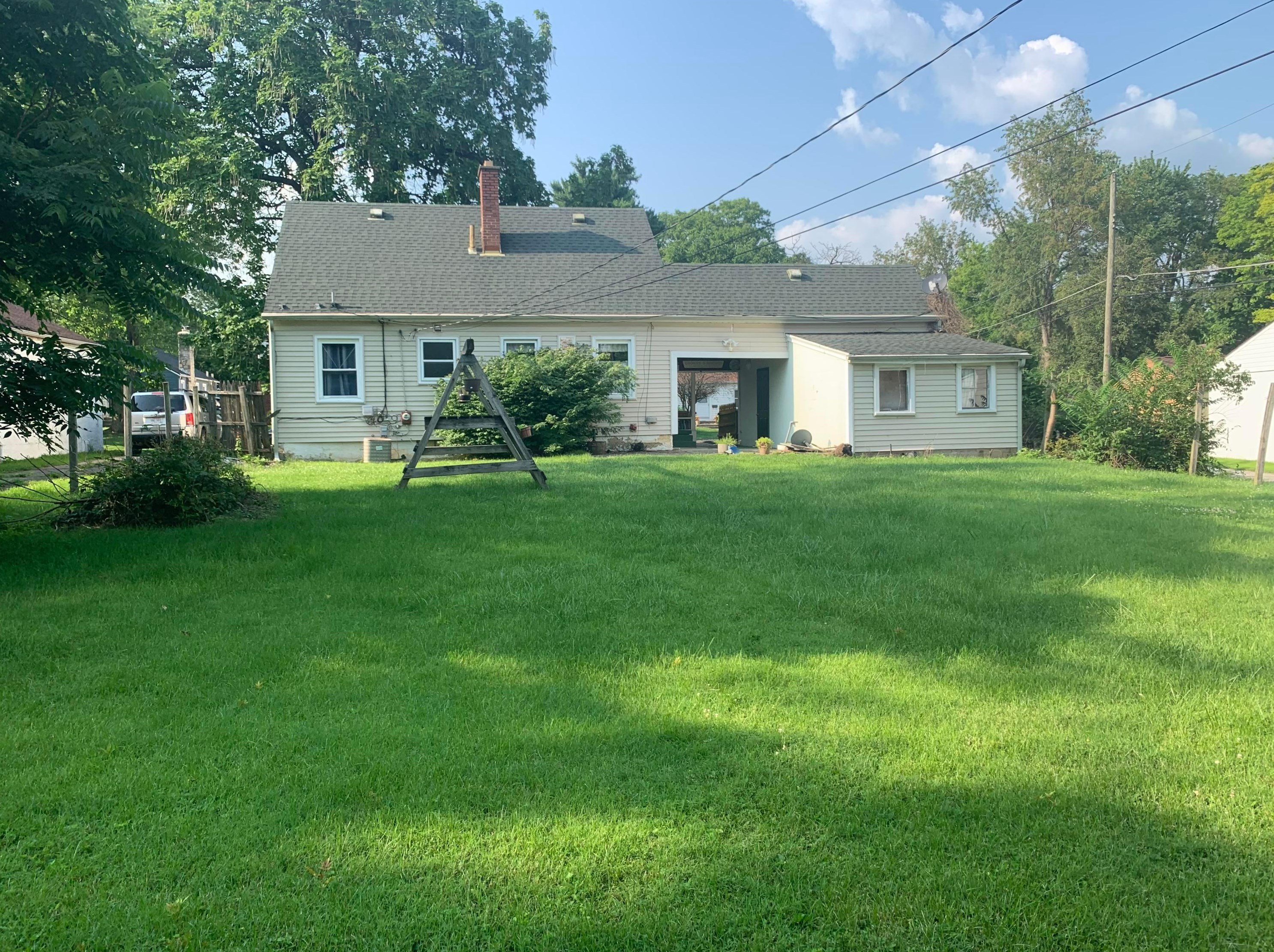 2235 Barrymore Ave, Columbus, OH 43219-2101