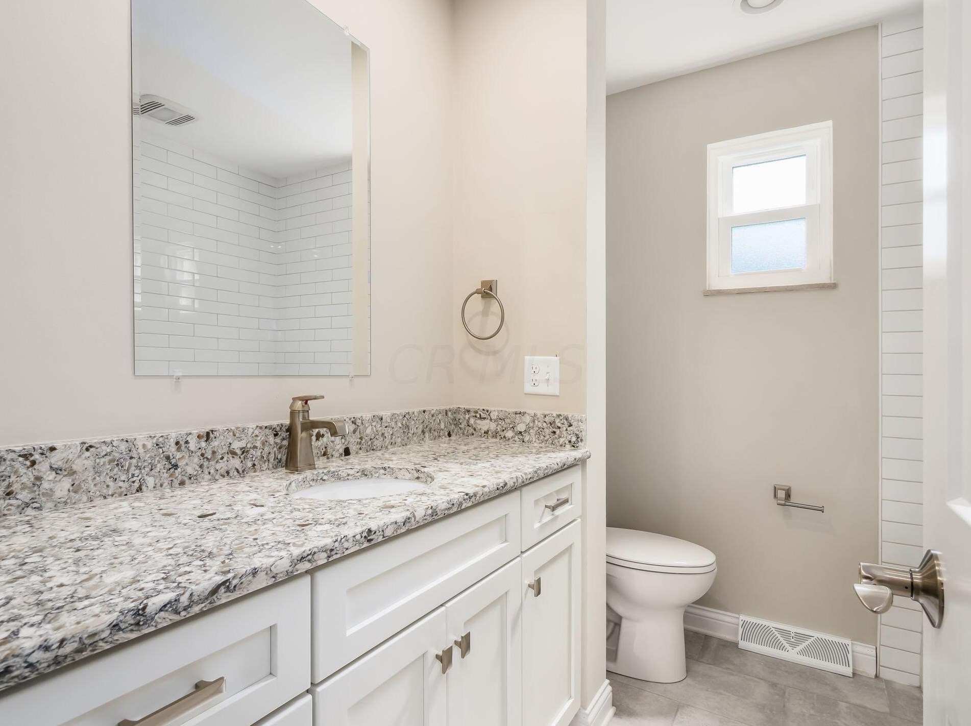 1767 Riverhill Rd, Columbus OH  43221-1334 exterior