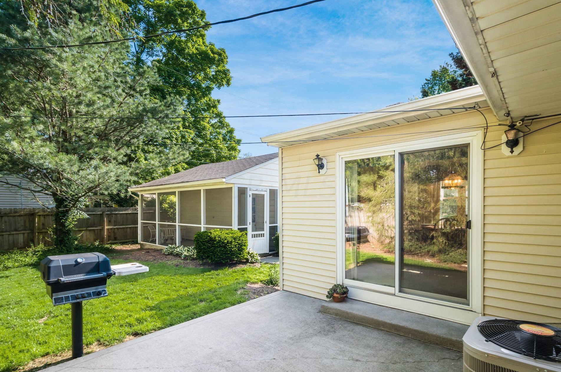 348 Stafford Ave, Columbus, OH 43085-3154