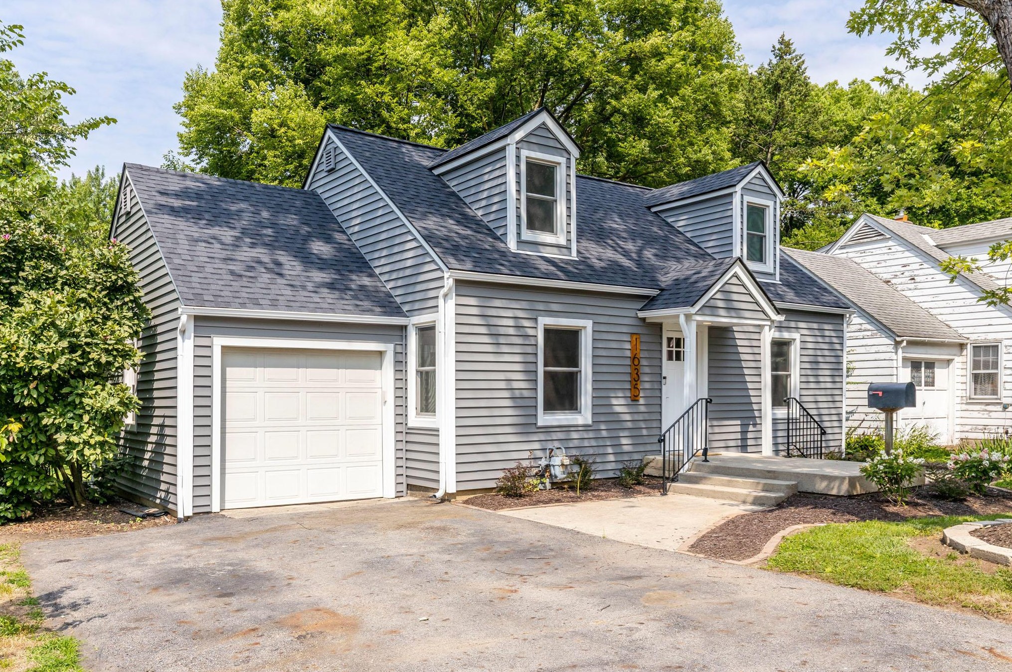 1635 Hess Blvd, Columbus, OH 43212-1415