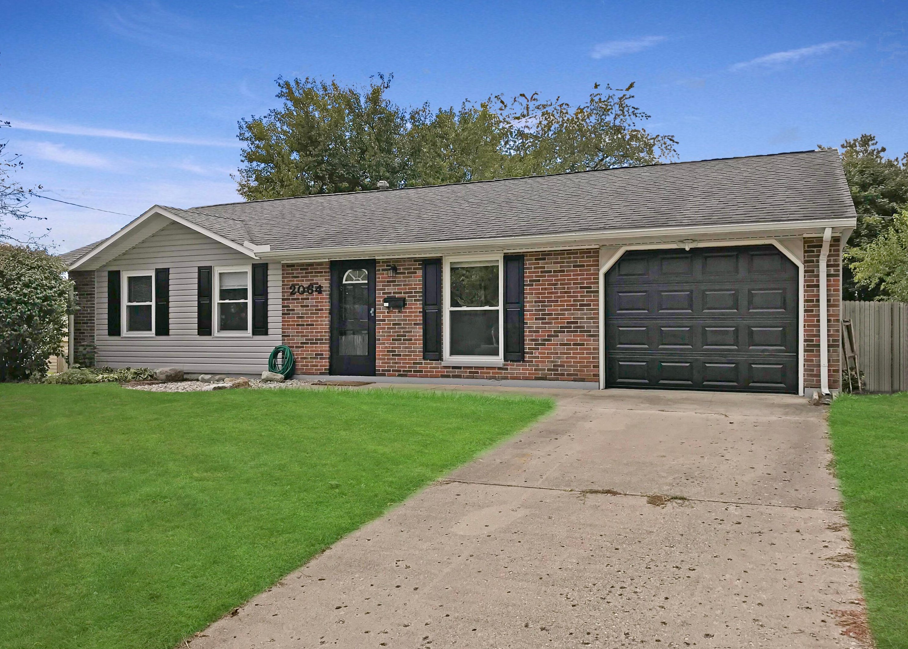 2064 Gayhart Dr, Xenia, OH 45385