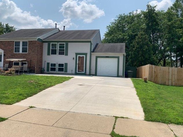 3001 Essington Dr, Dublin, OH 43017-1761