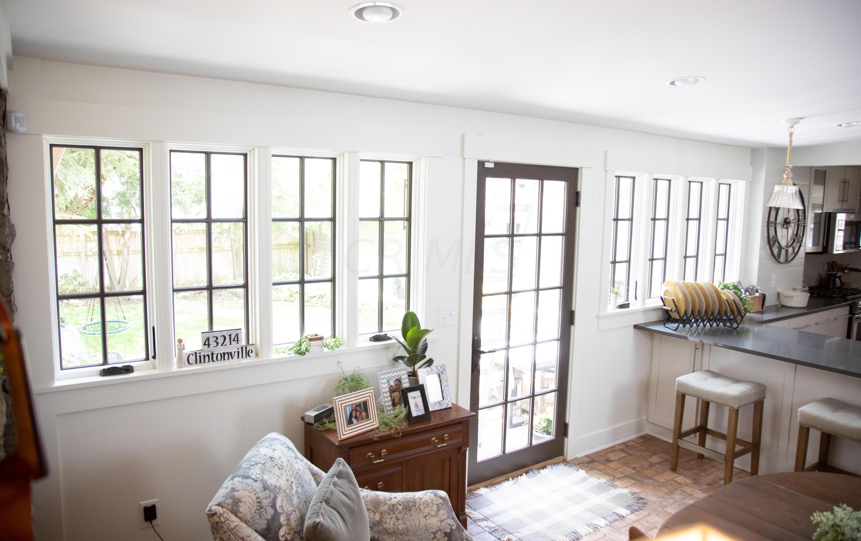 108 Jeffrey Pl, Columbus OH 43214-1706 exterior