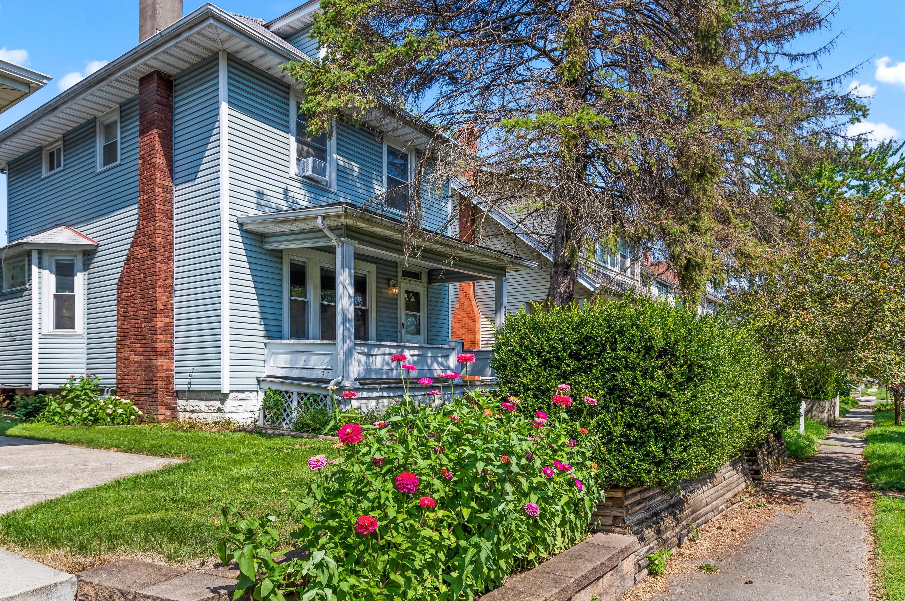 223 Terrace Ave, Columbus, OH 43204-3734