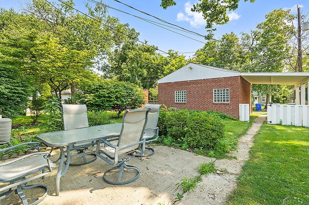 1610 Elmwood Ave, Columbus OH 43212-2330 exterior