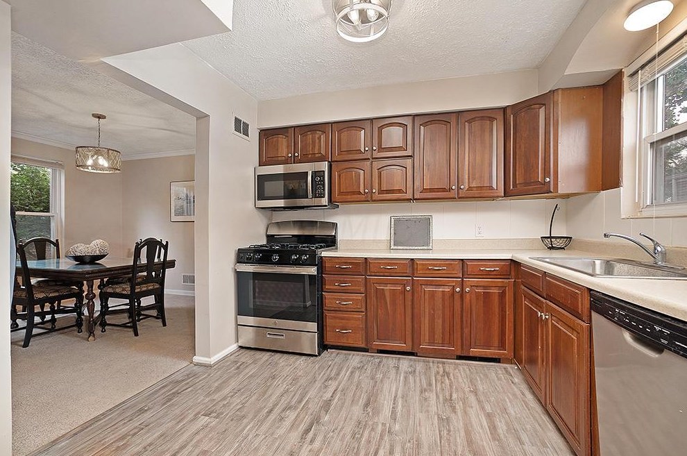 1610 Elmwood Ave, Columbus OH 43212-2330 exterior