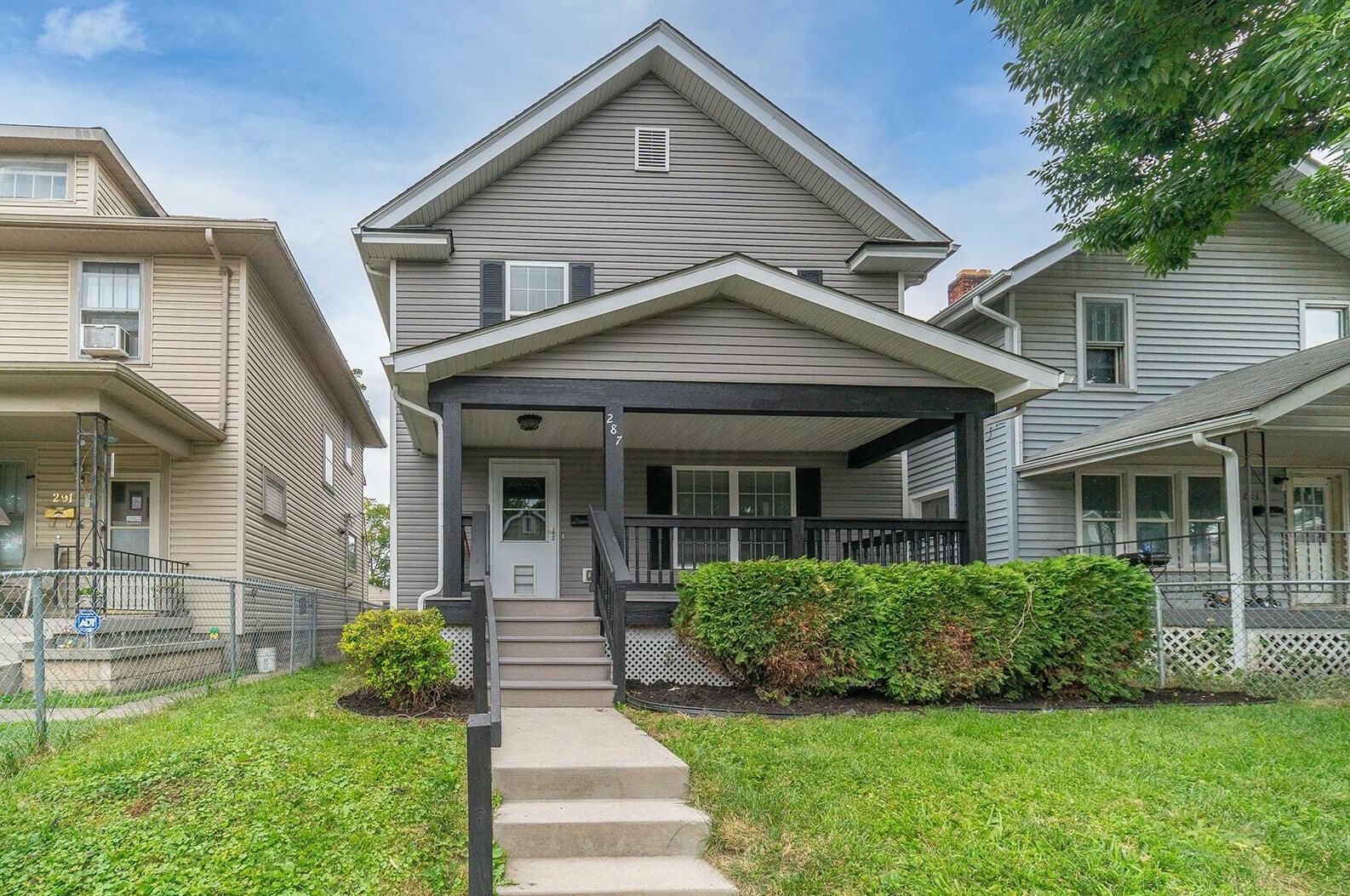 287 Eureka Ave, Columbus, OH 43204-3207