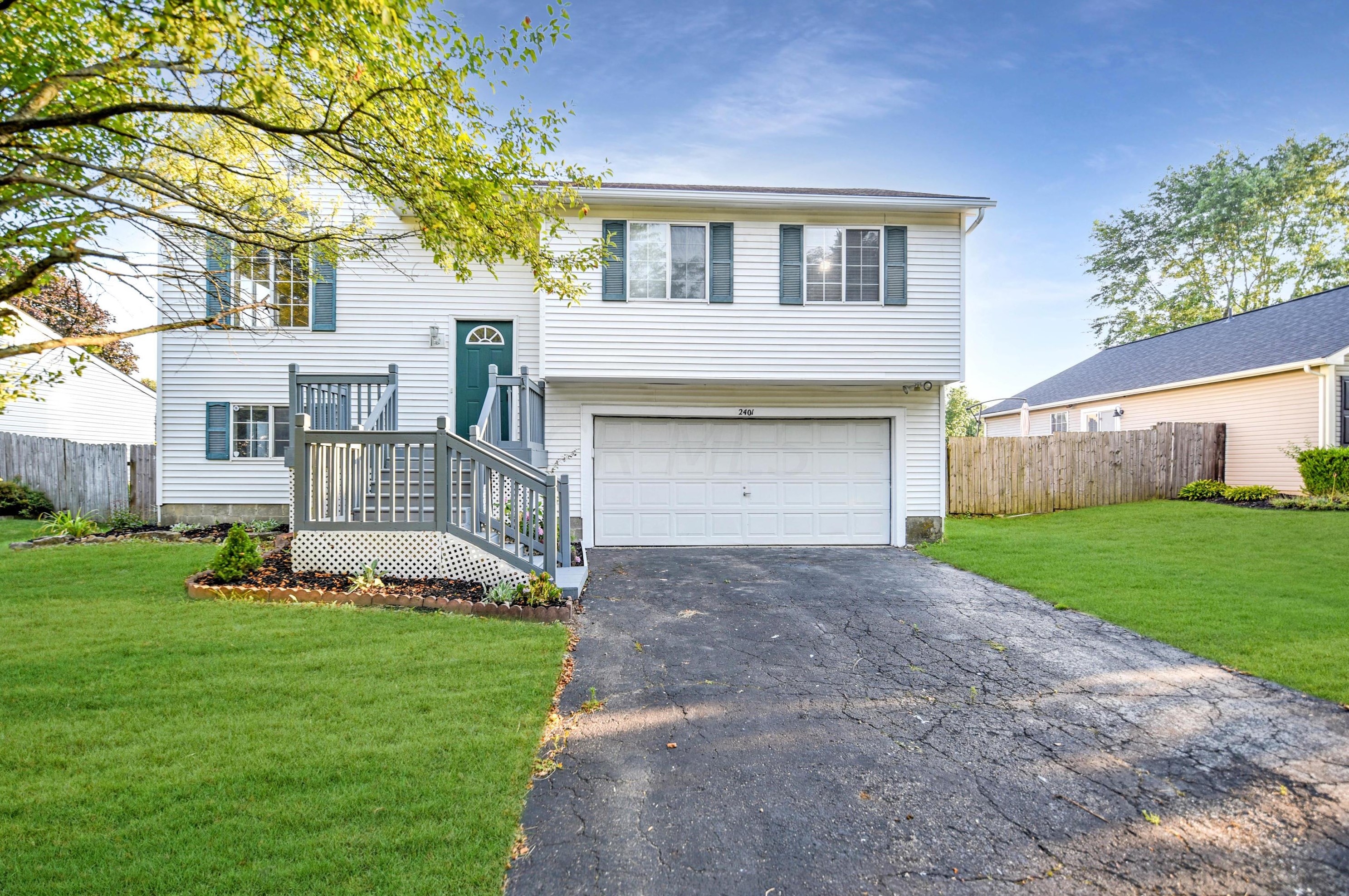 2401 Stargrass Ave, Darbydale, OH 43123