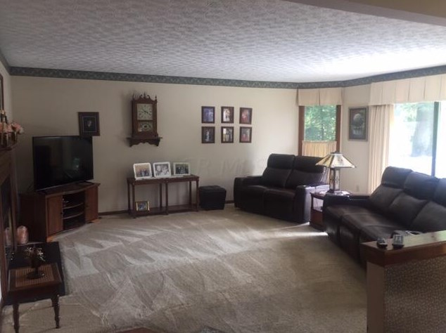 1169 Riva Ridge Blvd, Columbus, OH 43230-3810