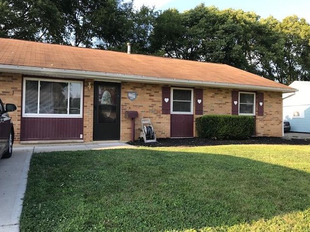 1103 Chestnut Dr, New Carlisle, OH 45344-1104