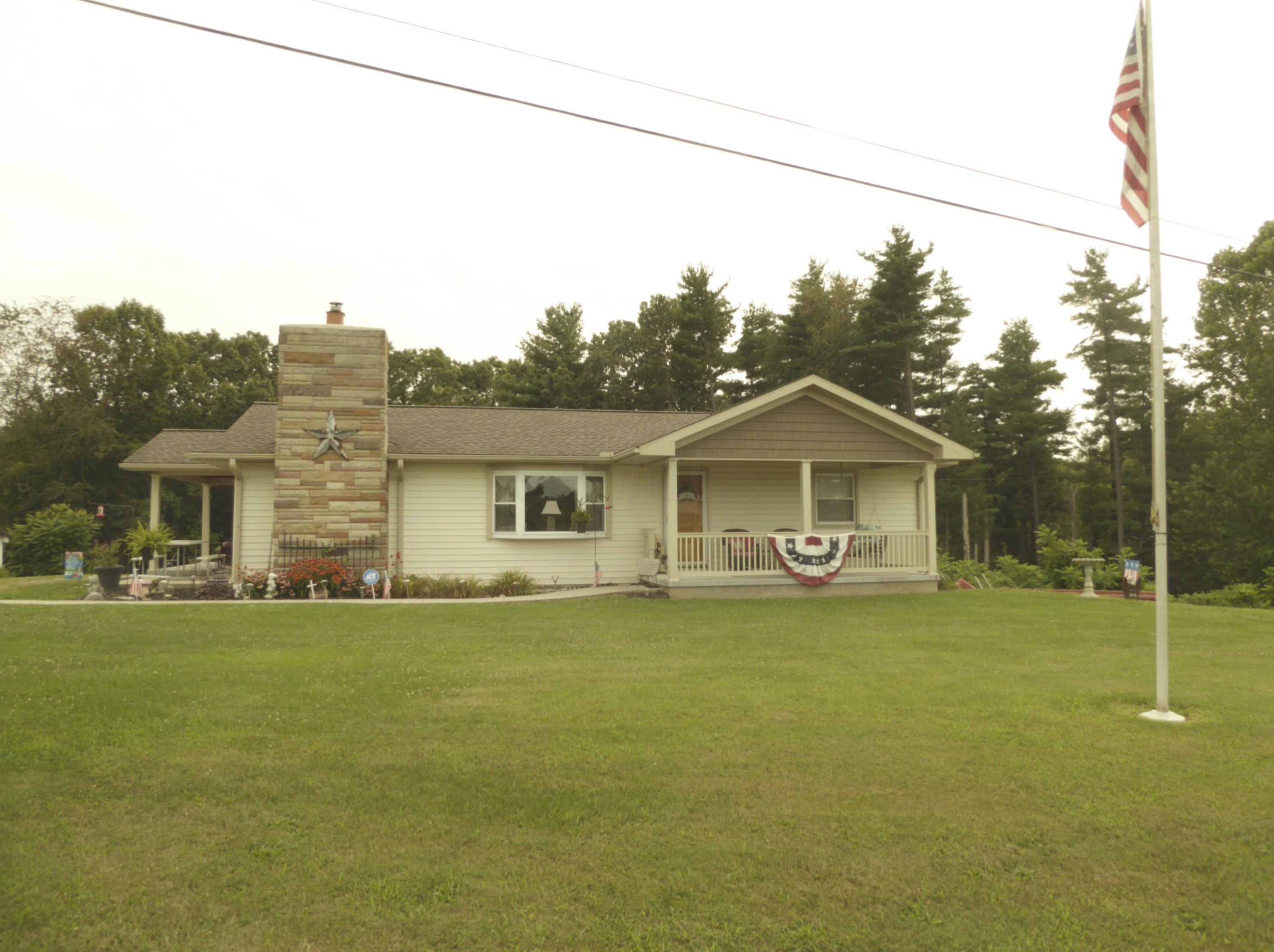 5836 College Hill Rd, Cambridge, OH 43725