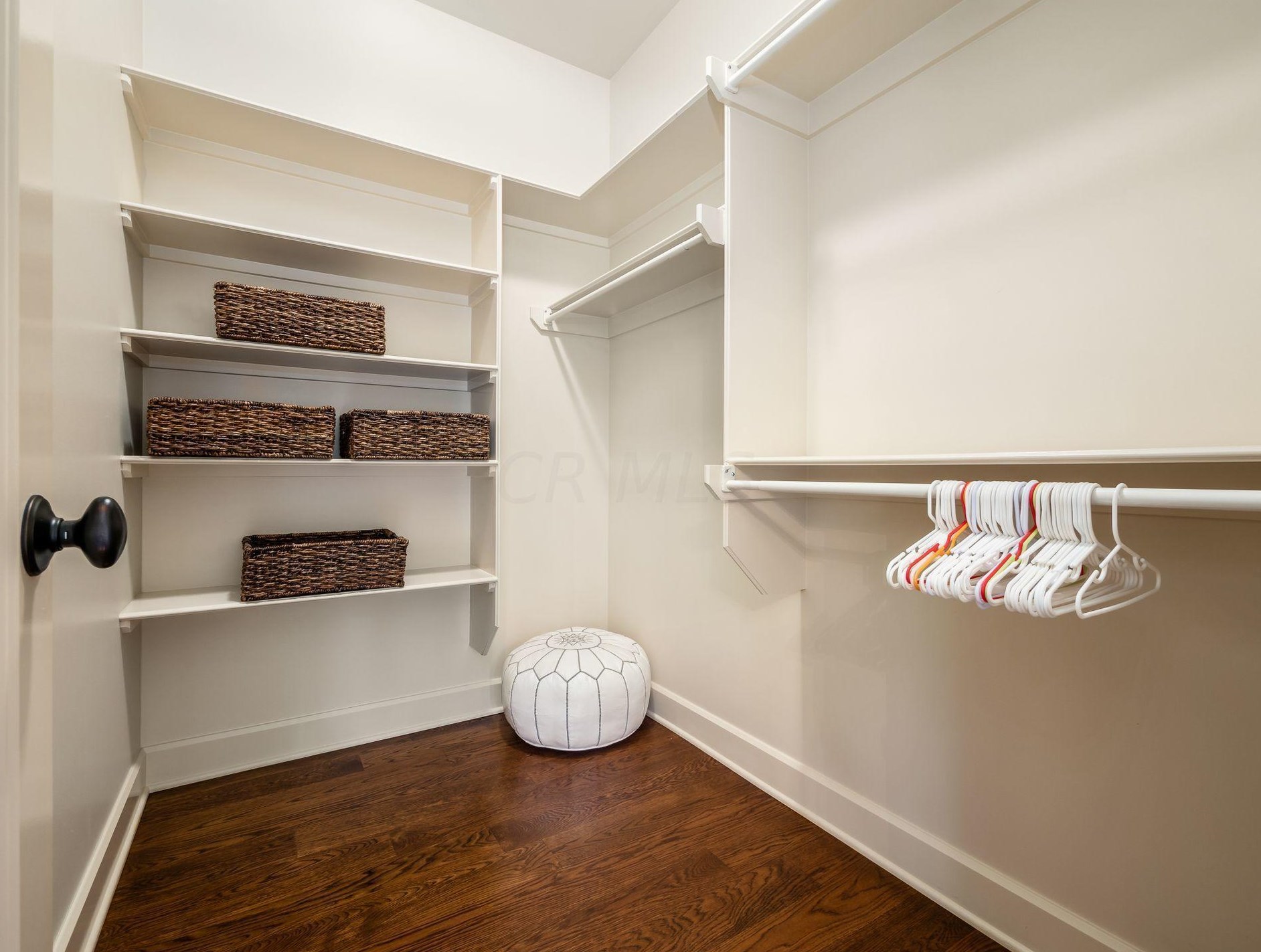 2380 Lane Rd, Columbus OH 43220-3847 exterior