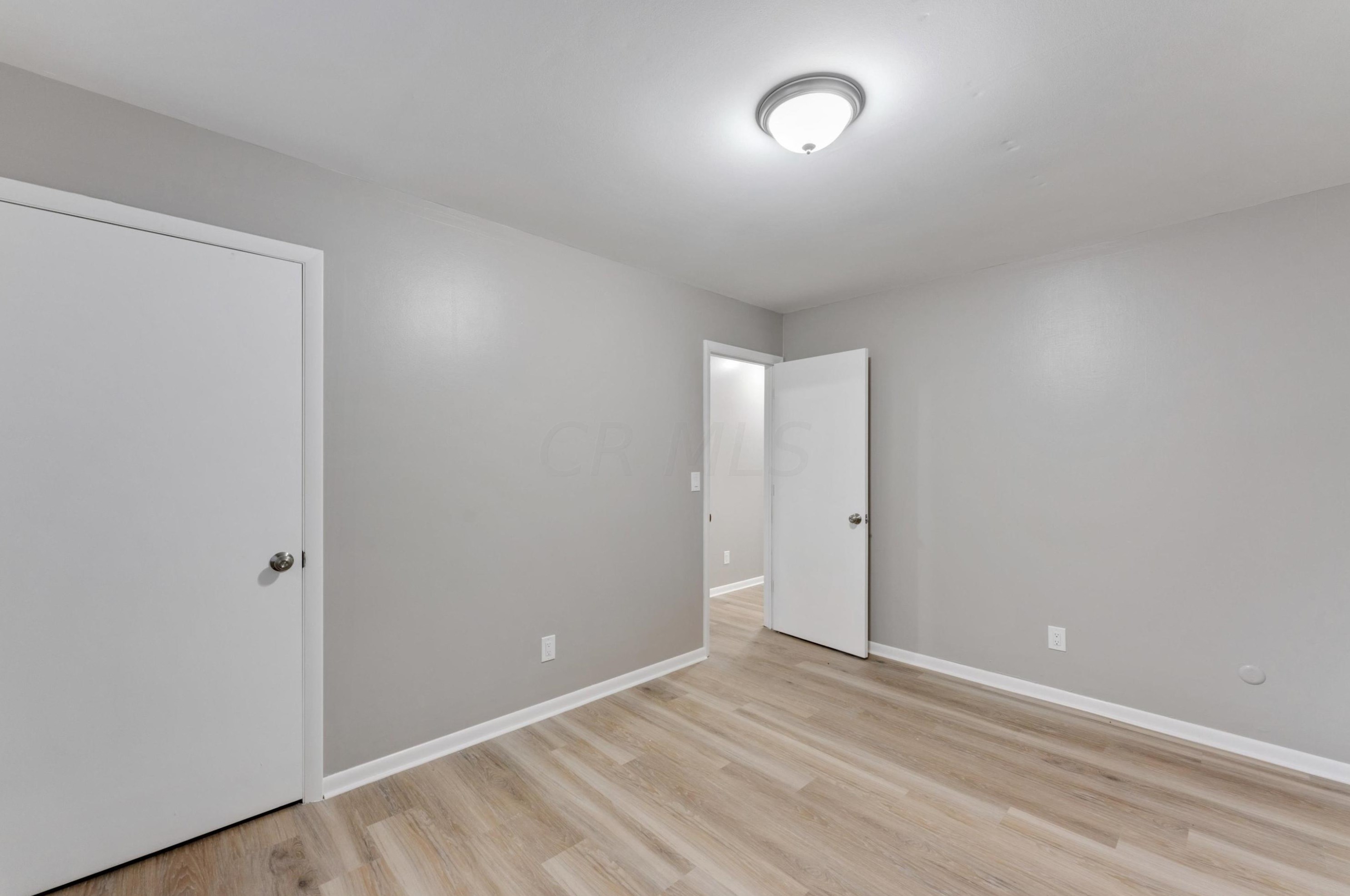 1314 Ironwood Dr, Columbus OH  43229-4307 exterior