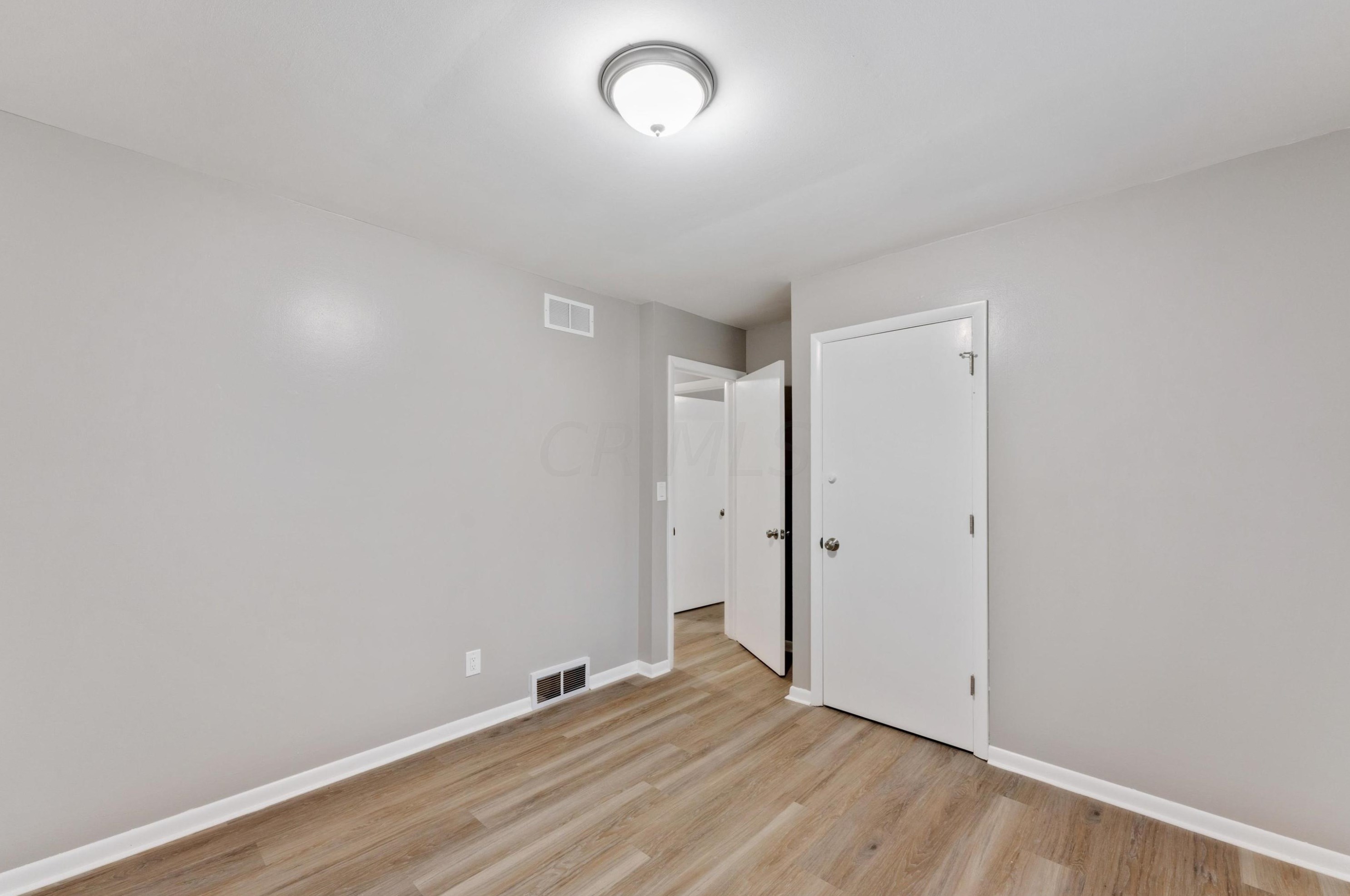 1314 Ironwood Dr, Columbus OH  43229-4307 exterior