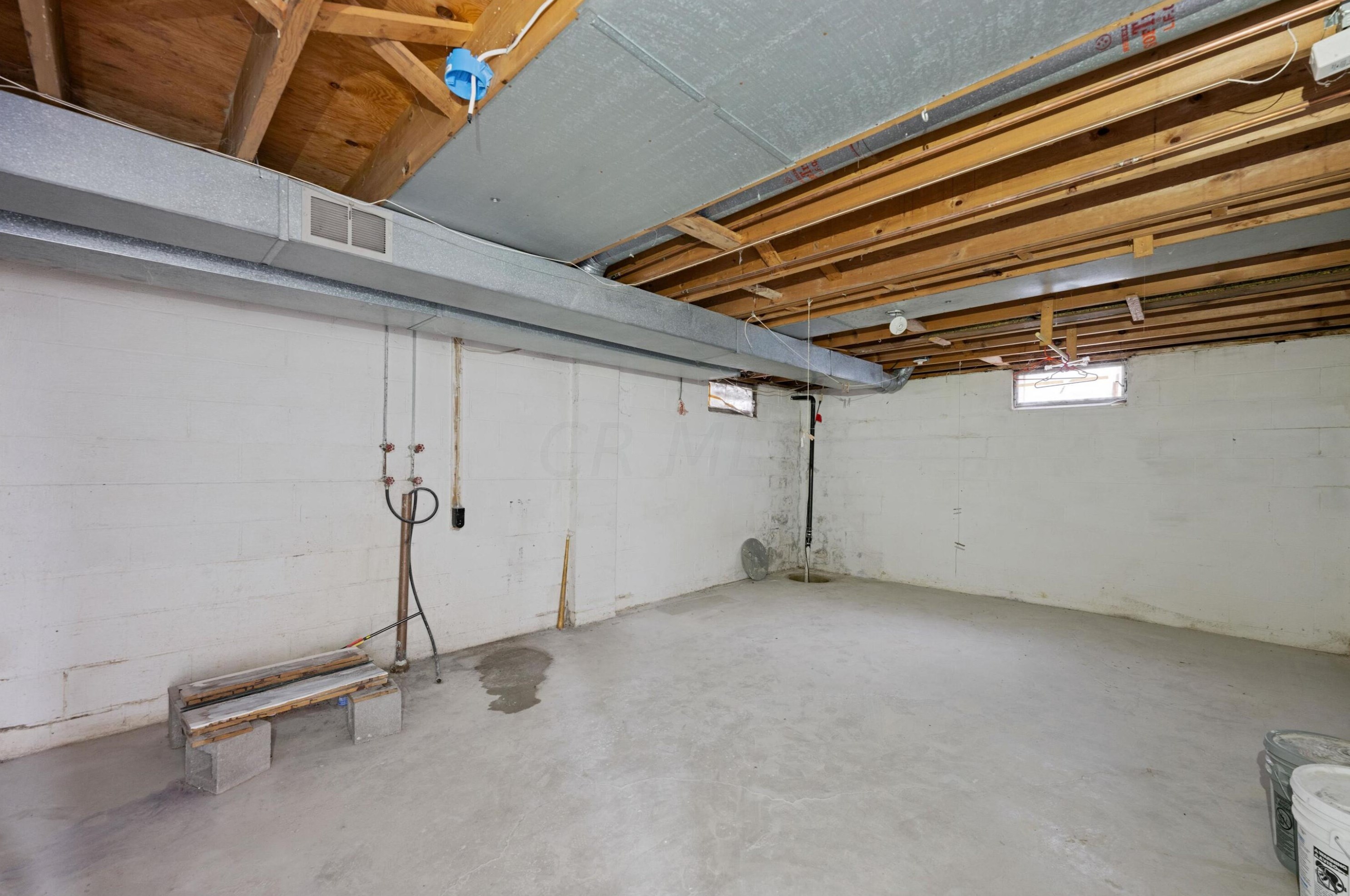 1314 Ironwood Dr, Columbus OH  43229-4307 exterior