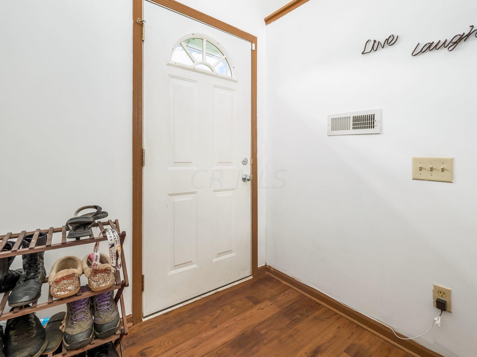 1736 Ripplebrook Rd, Columbus, OH 43223-3423