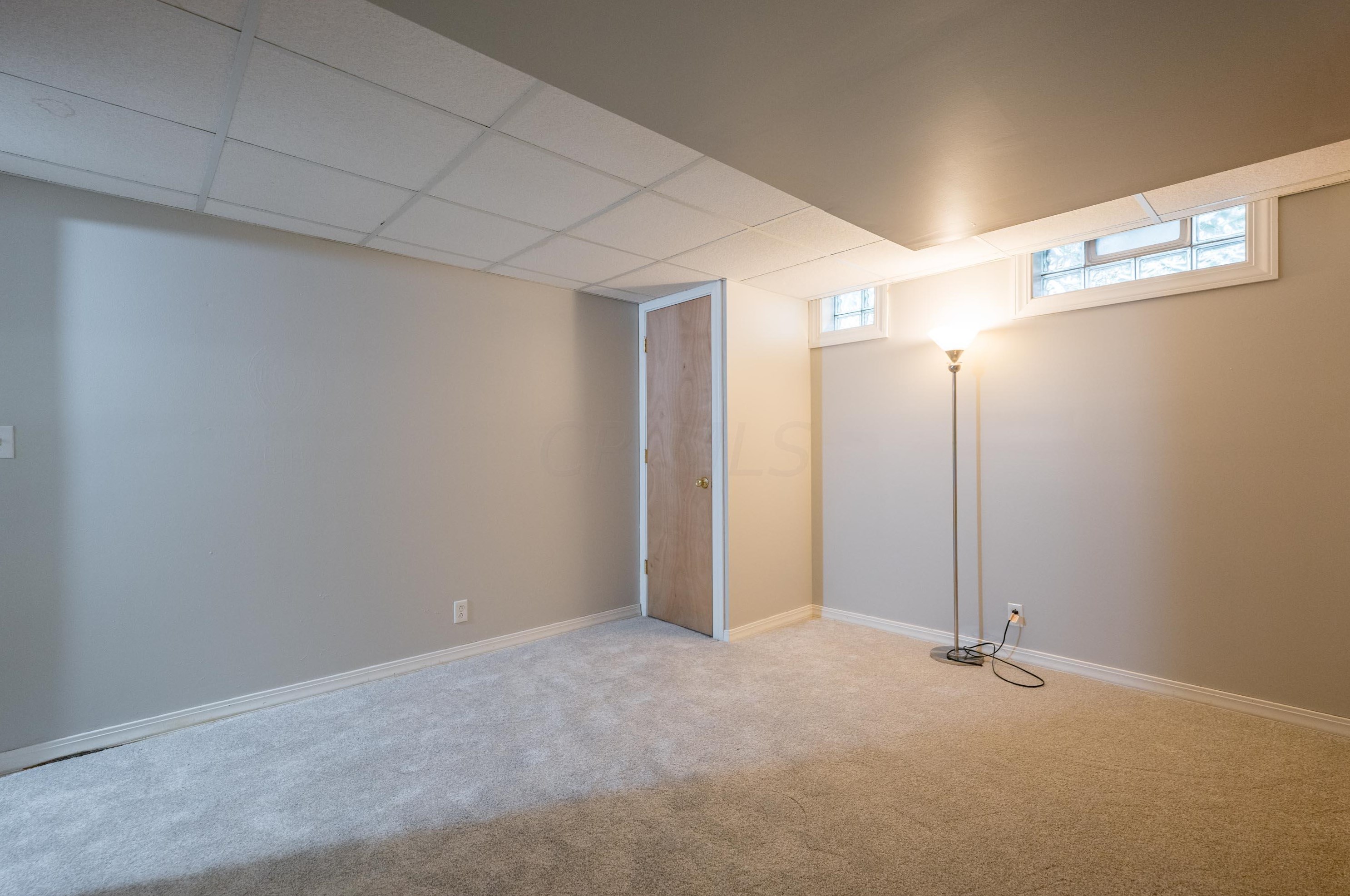 2692 Landsburn Dr, Columbus OH 43231-5928 exterior