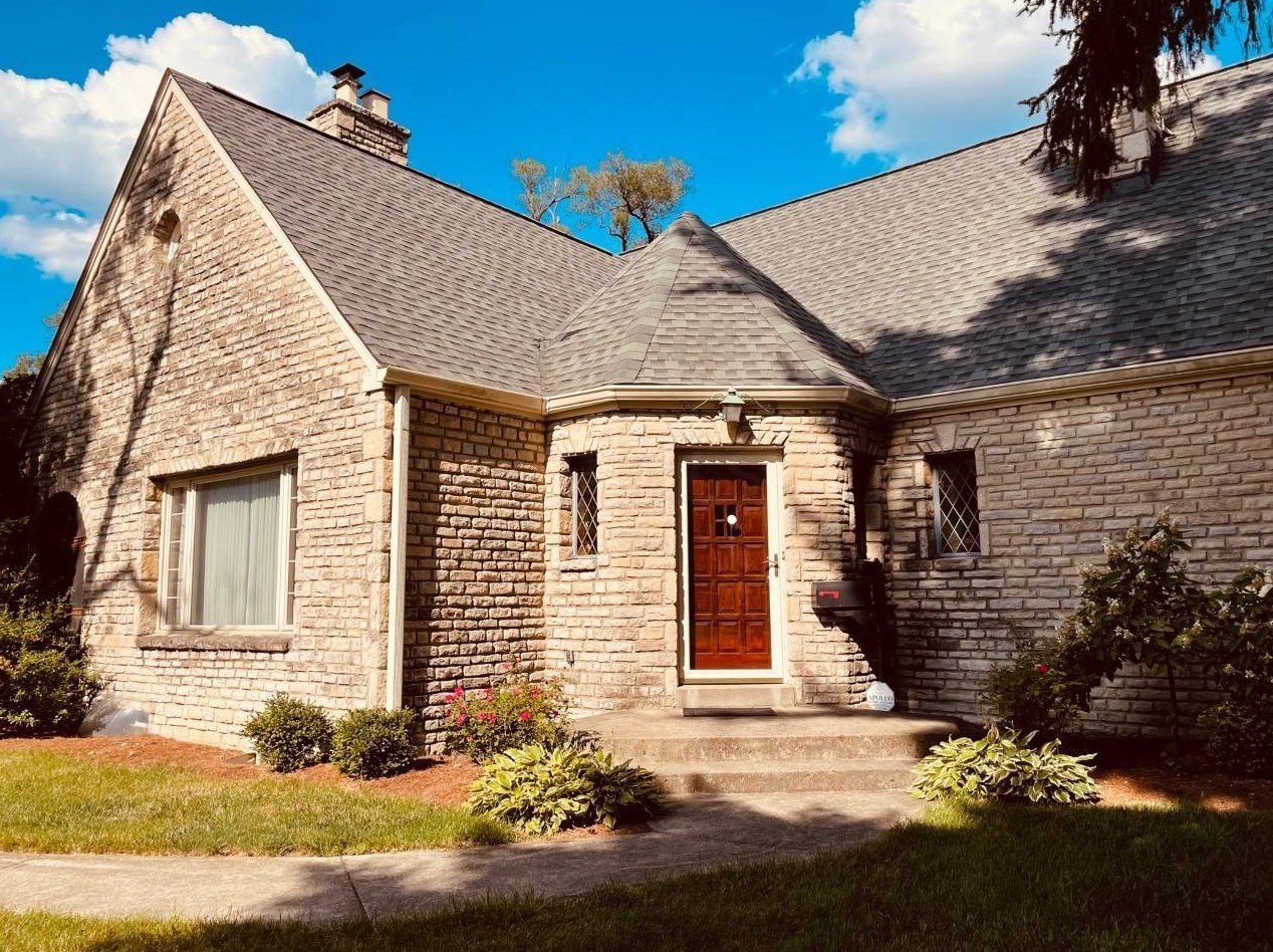 350 Chesterfield Rd, Columbus, OH 43209-1246
