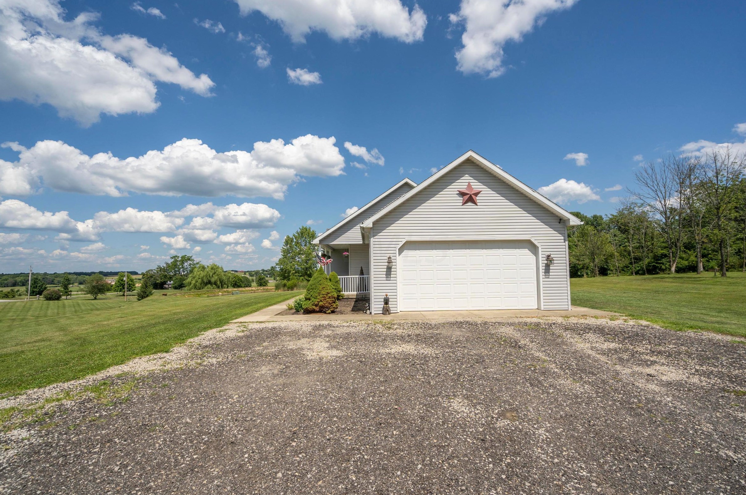 1418 Vollmar Rd, Chillicothe, OH 45601