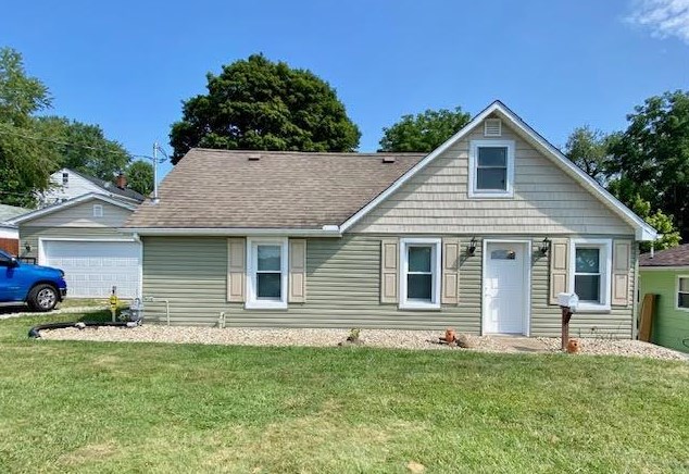 633 Smithfield Ave, Lancaster, OH 43130-1012