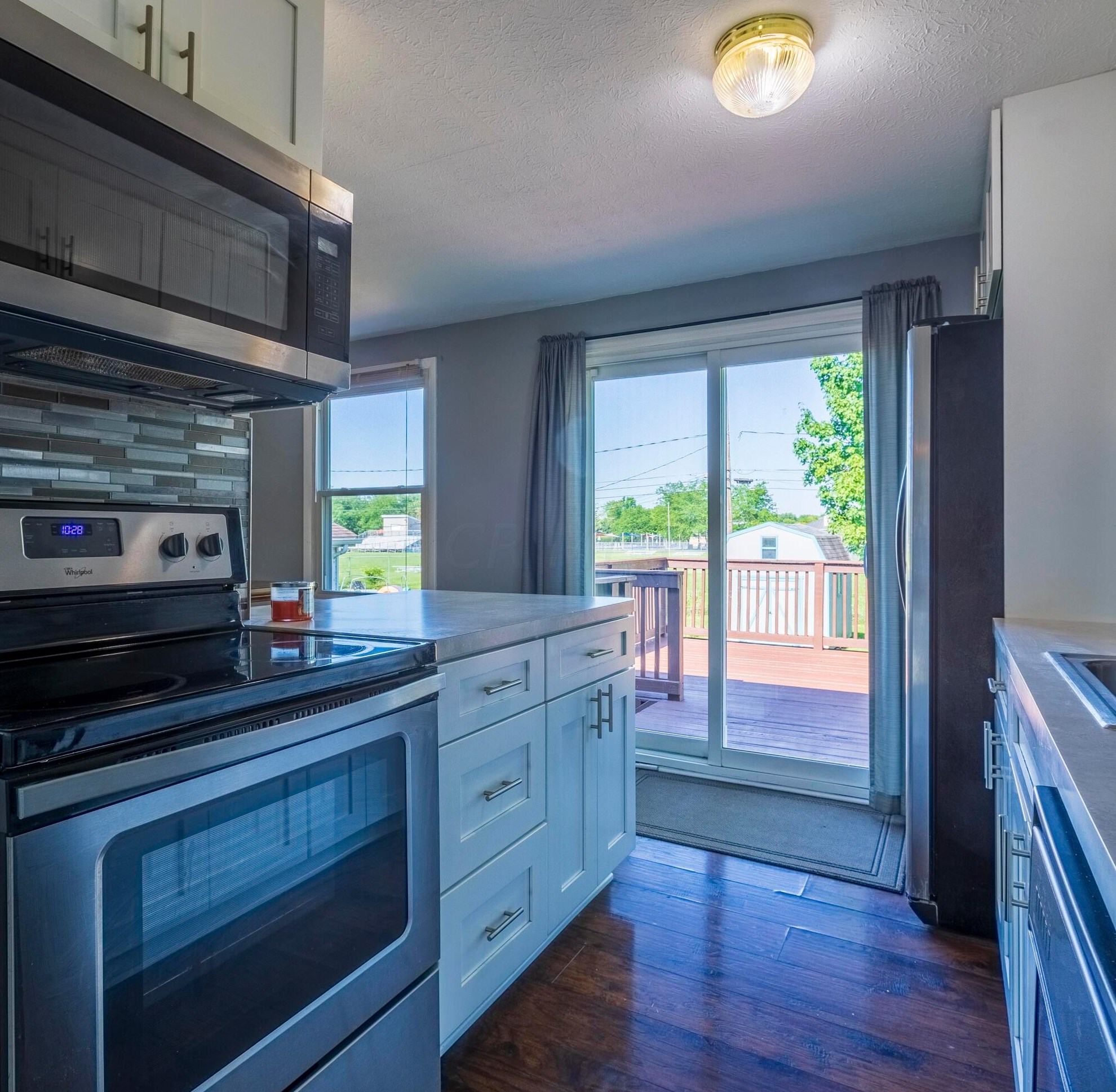 3647 Christopher Pl, Darbydale, OH 43123