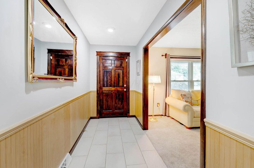 577 Liberty Ln, Westerville, OH 43081-3148
