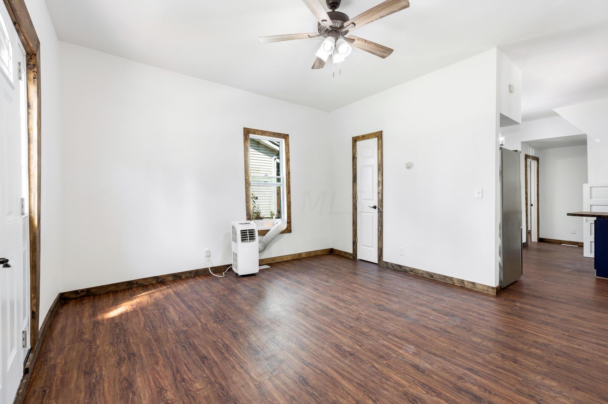 242 Ottawa St, Richwood OH  43344-1262 exterior