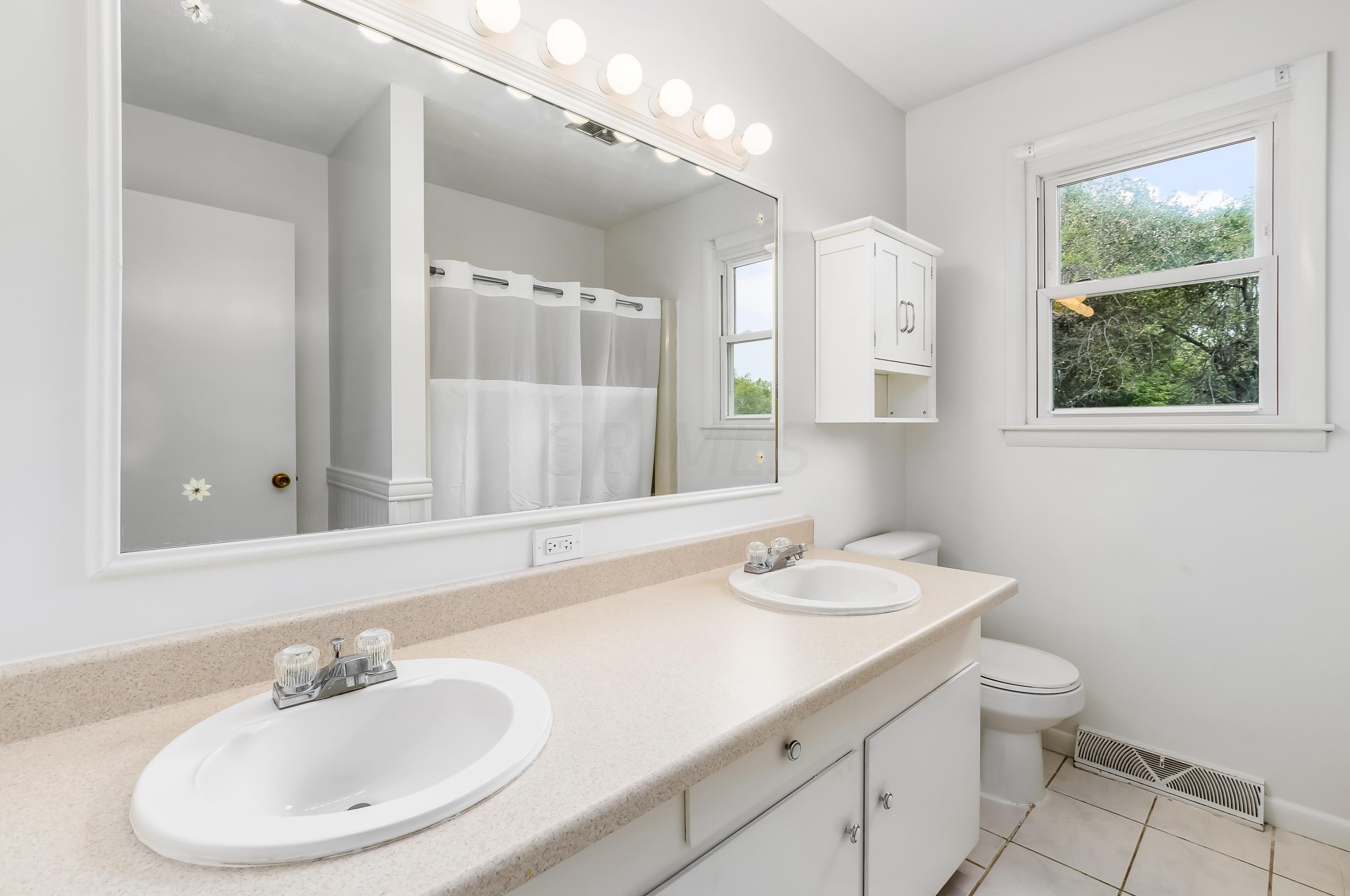 2494 North St, Granville OH  43023-9747 exterior