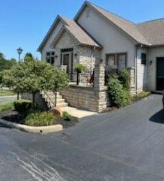 8 Timmons Woods Dr, Delaware, OH 43015-3933