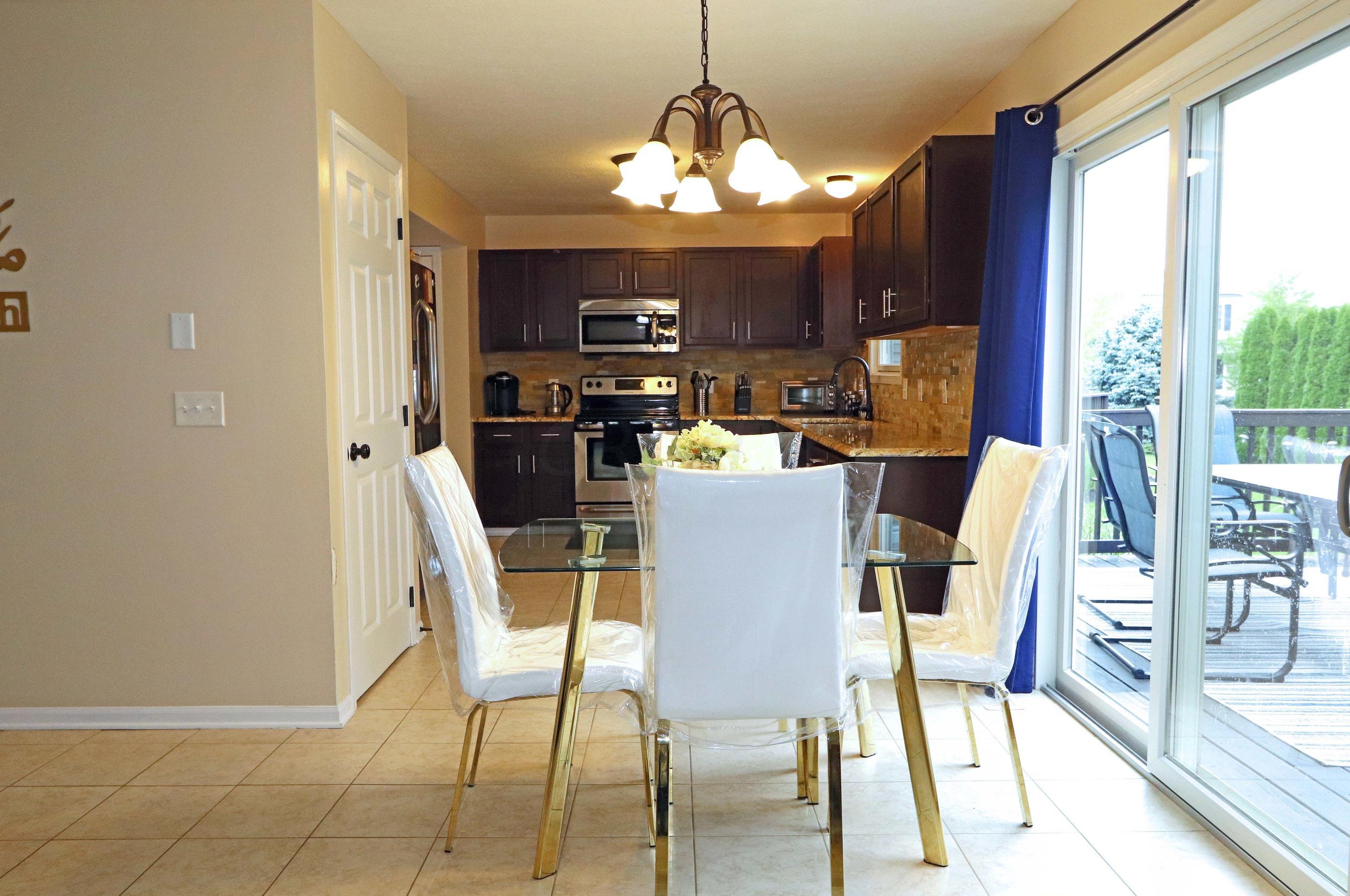 5192 Copper Creek Dr, Dublin OH  43016-9718 exterior