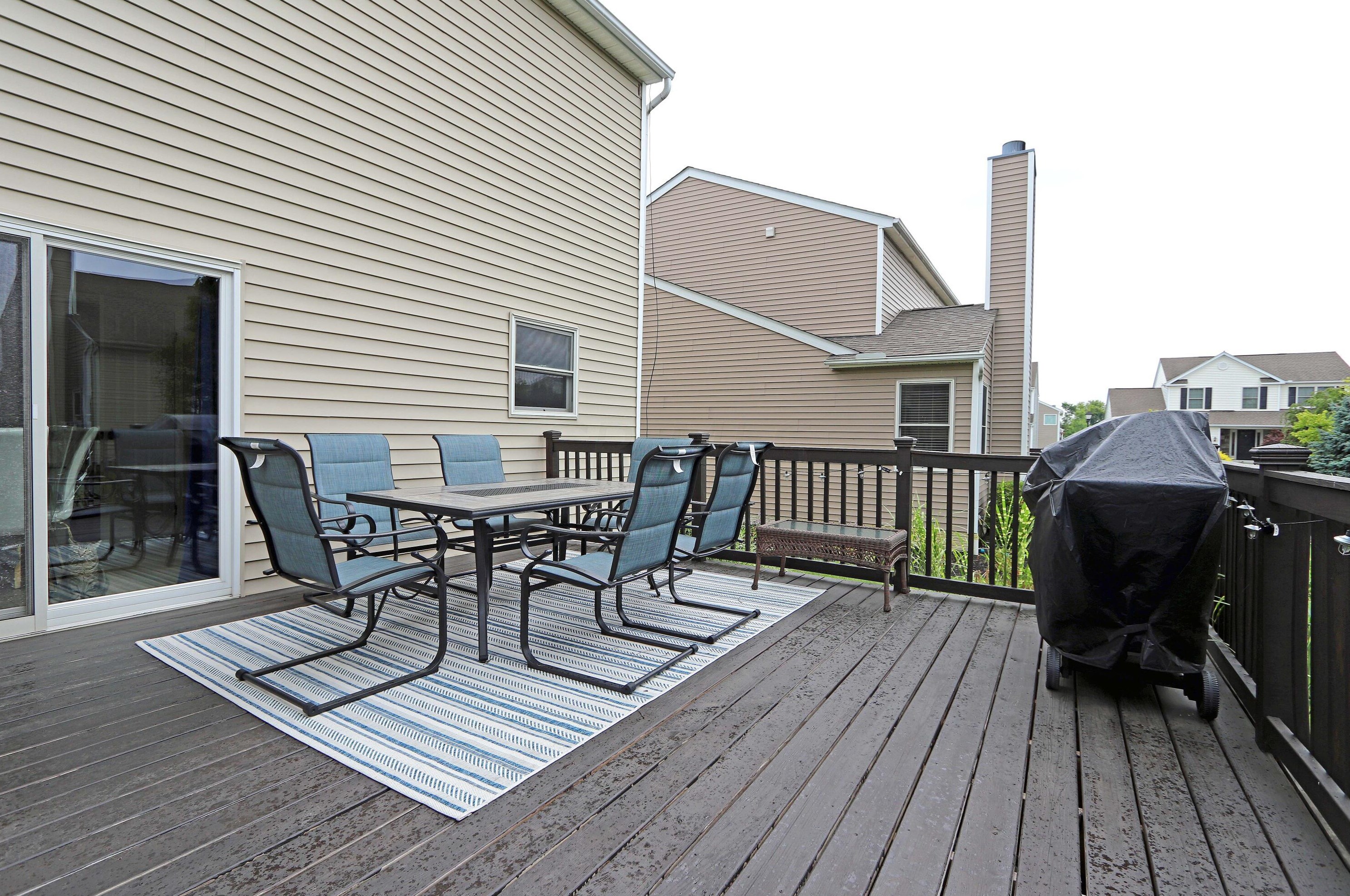 5192 Copper Creek Dr, Dublin OH  43016-9718 exterior