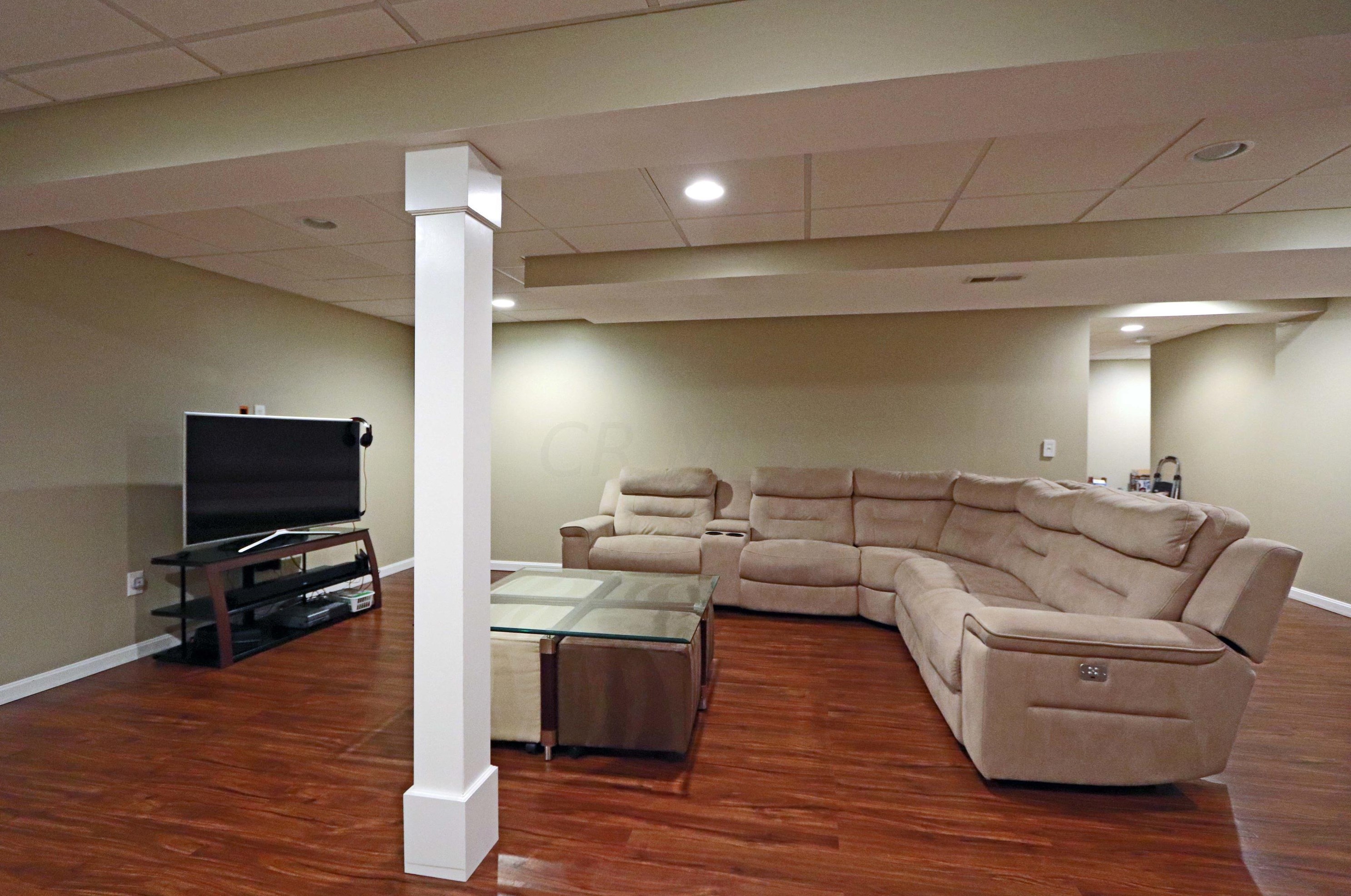 5192 Copper Creek Dr, Dublin OH  43016-9718 exterior