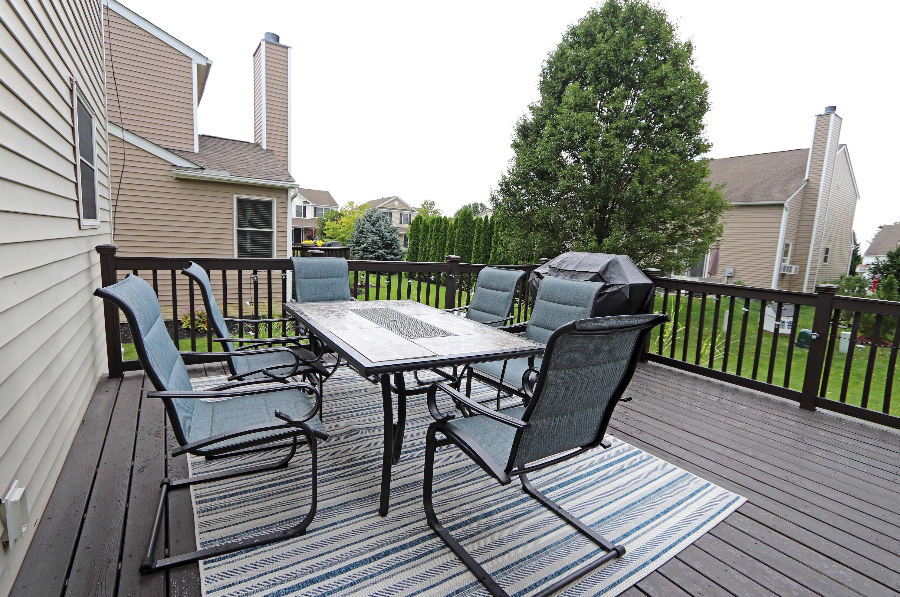 5192 Copper Creek Dr, Dublin OH  43016-9718 exterior