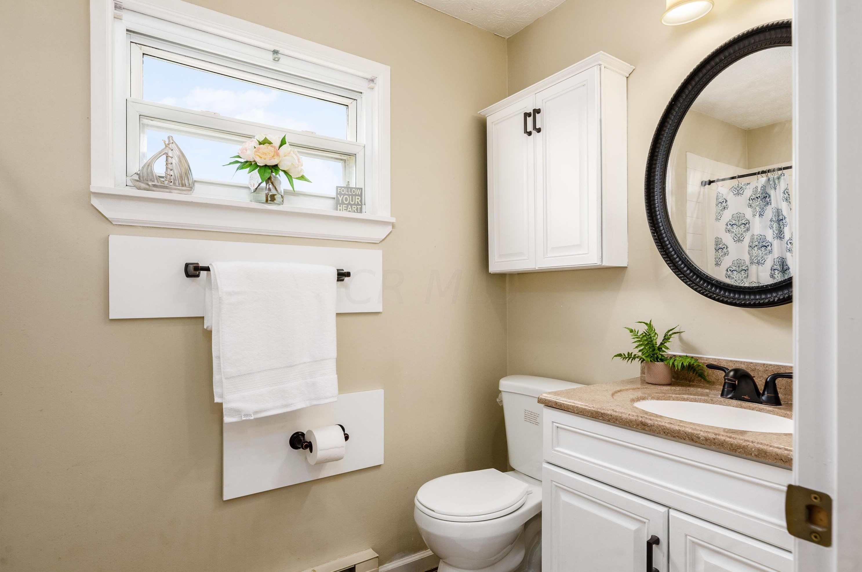 3479 Arnsby Rd, Columbus OH 43232-5909 exterior