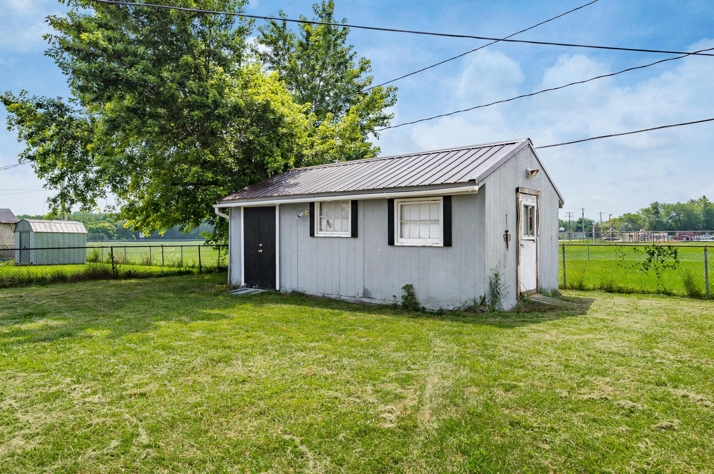 3479 Arnsby Rd, Columbus OH 43232-5909 exterior