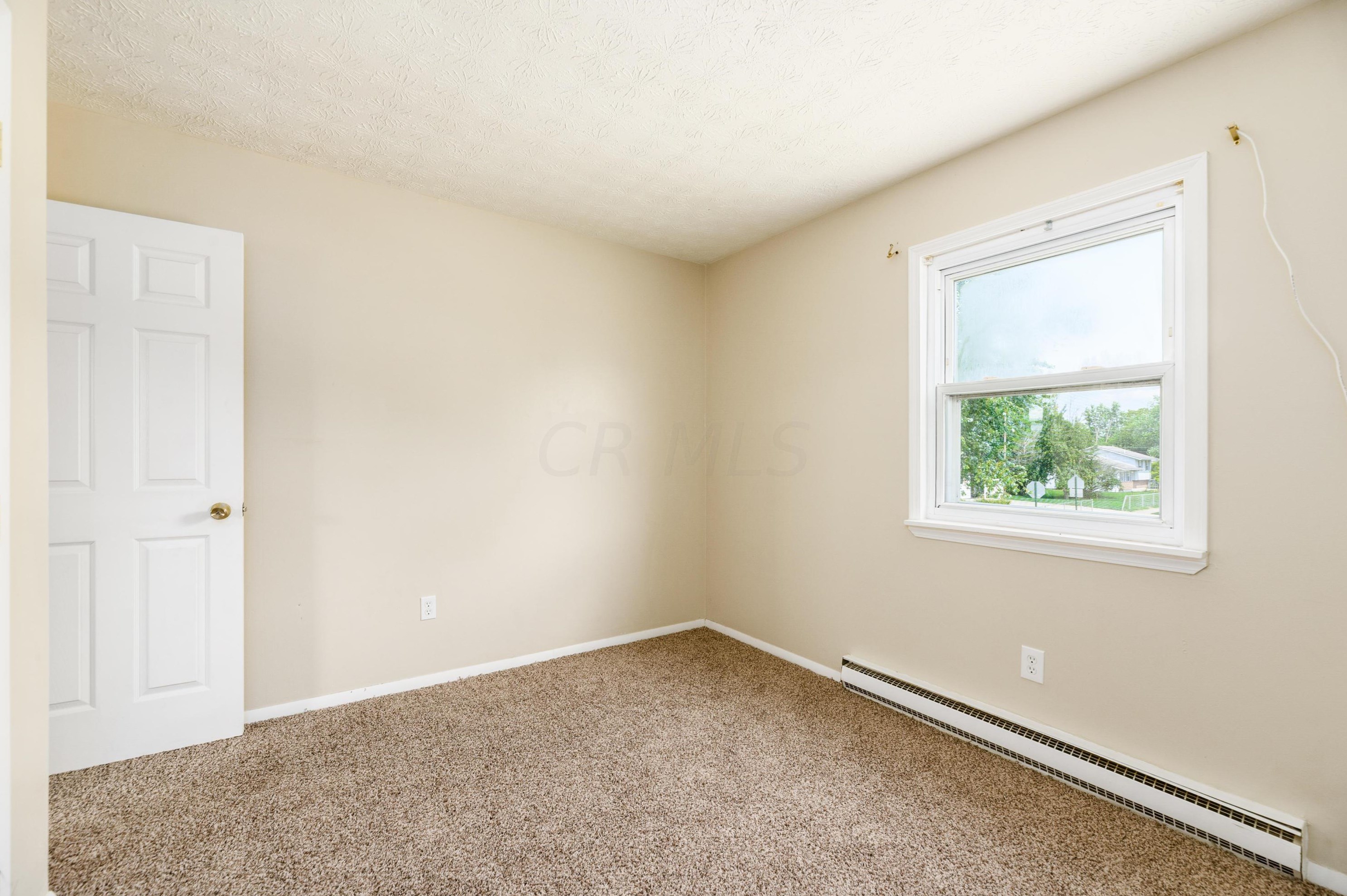 3479 Arnsby Rd, Columbus OH 43232-5909 exterior